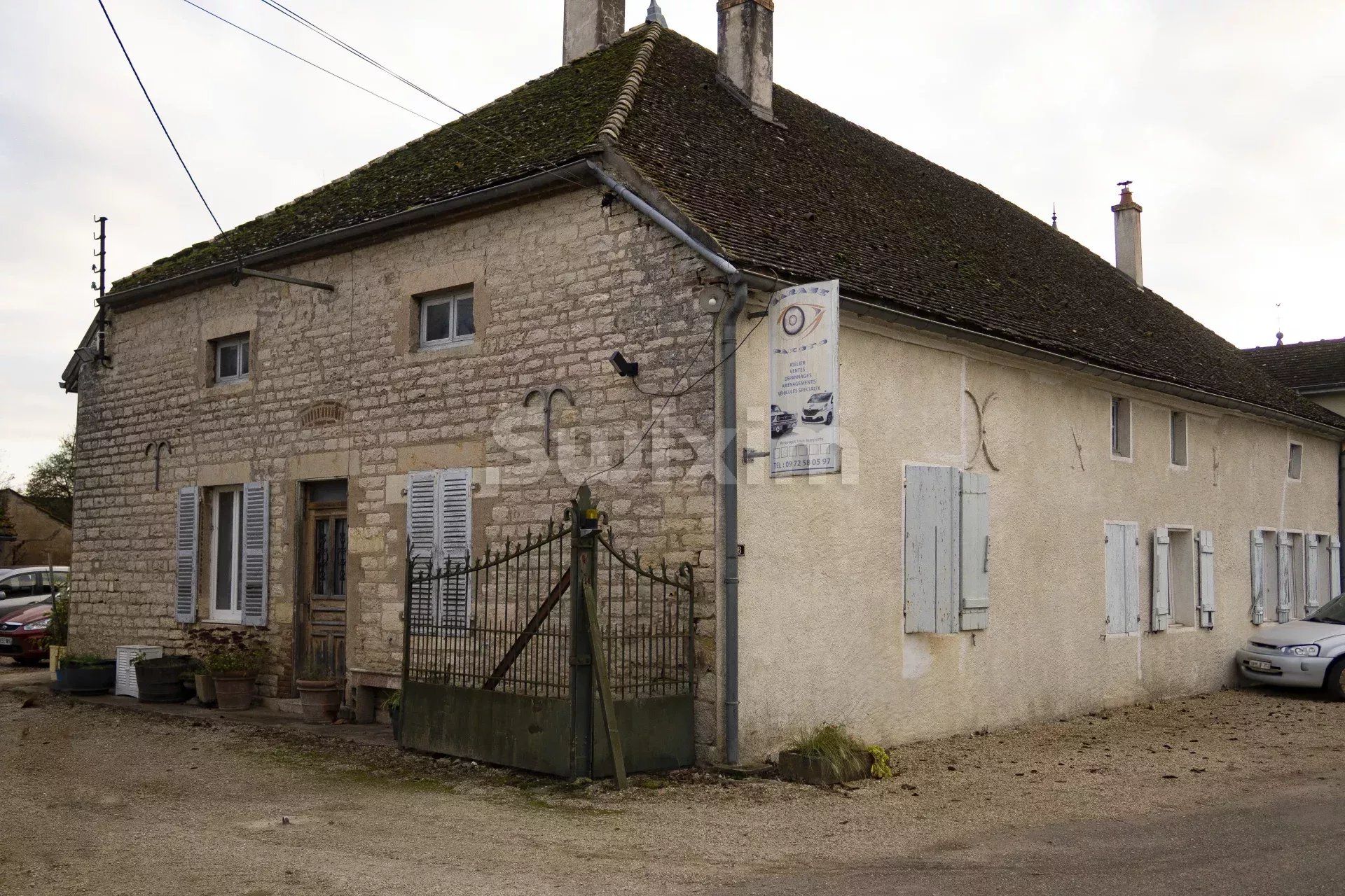 Talo sisään Charnay-les-Chalon, Bourgogne-Franche-Comte 12823479