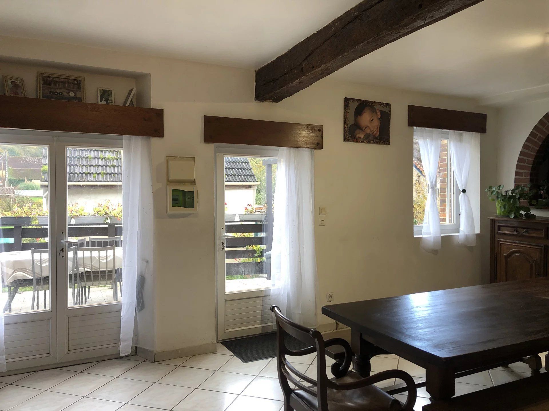 rumah dalam Villeneuve-sur-Yonne, Yonne 12823569