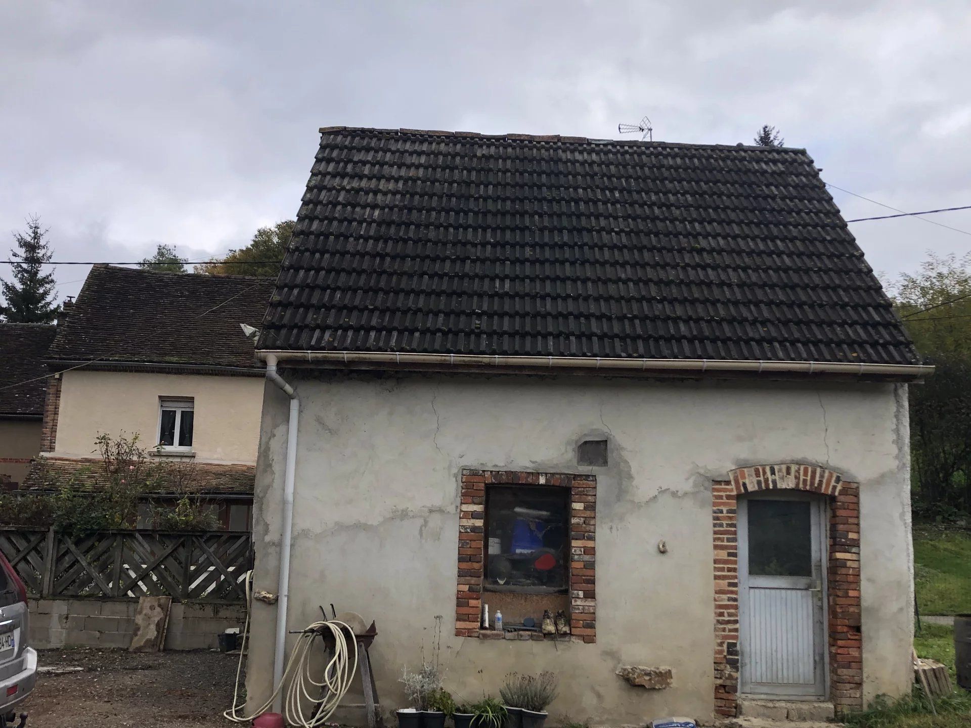 rumah dalam Villeneuve-sur-Yonne, Yonne 12823569