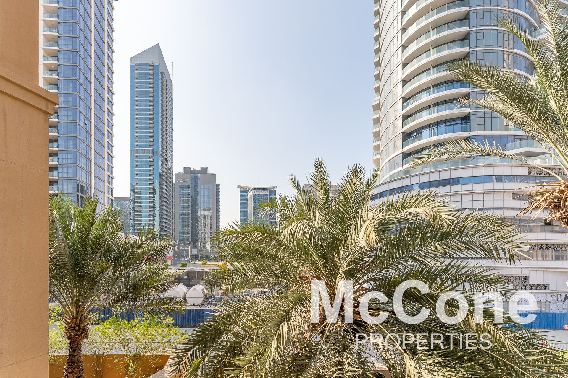 Condominium in Dubai, Dubai 12823793