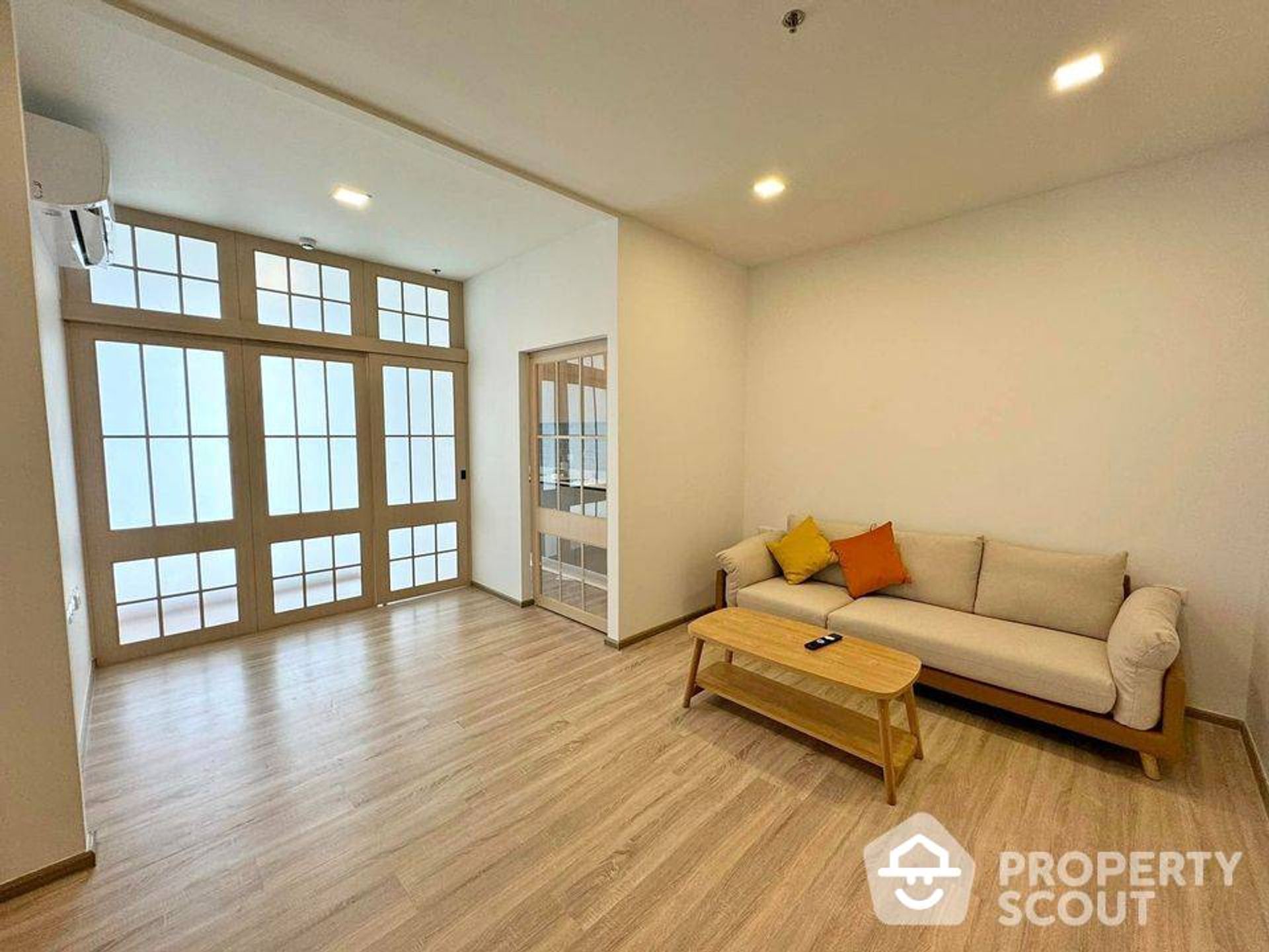 Condominium in Ratchathewi, Krung Thep Maha Nakhon 12824193