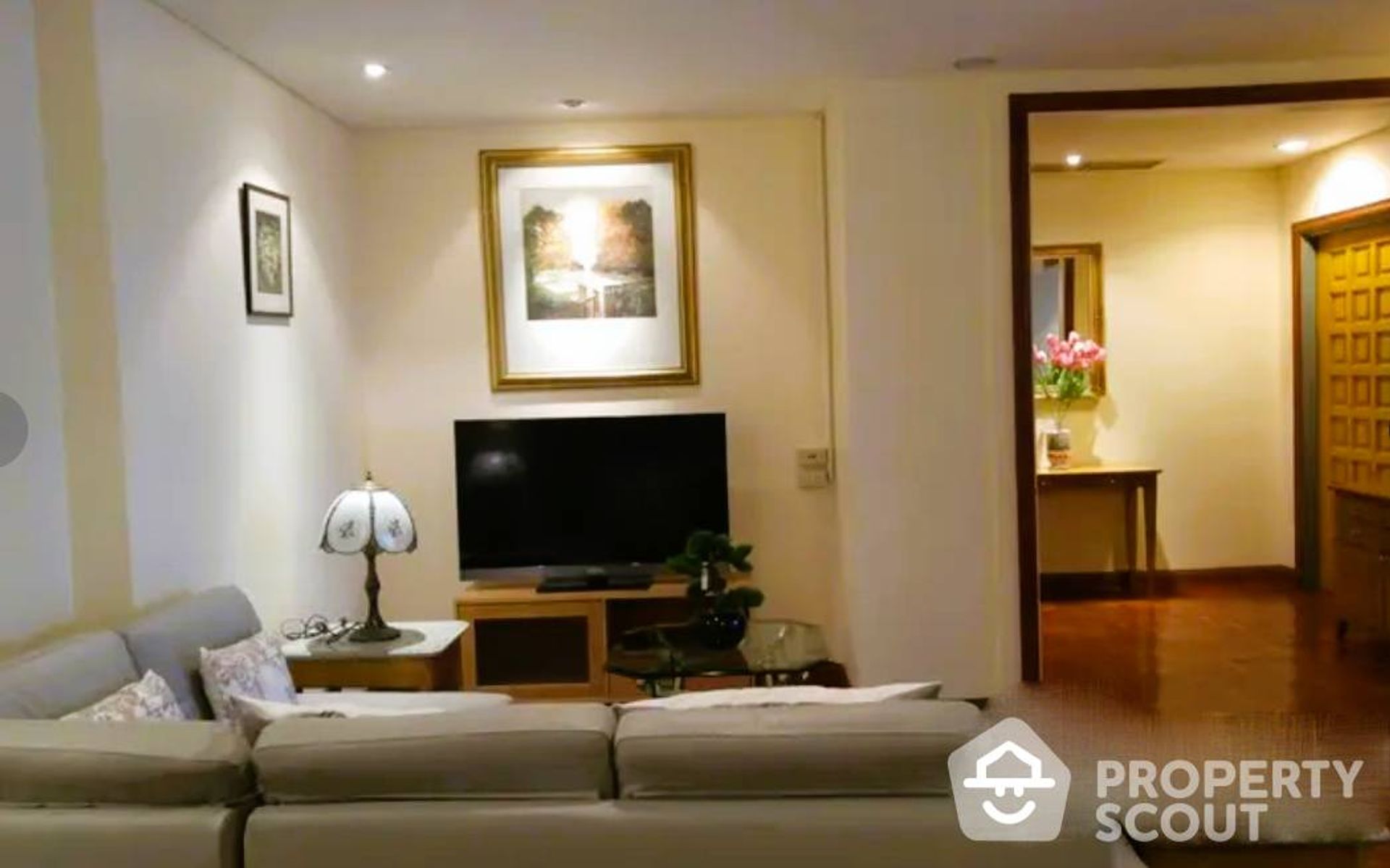 Condominium in Pathum Wan, Krung Thep Maha Nakhon 12824227