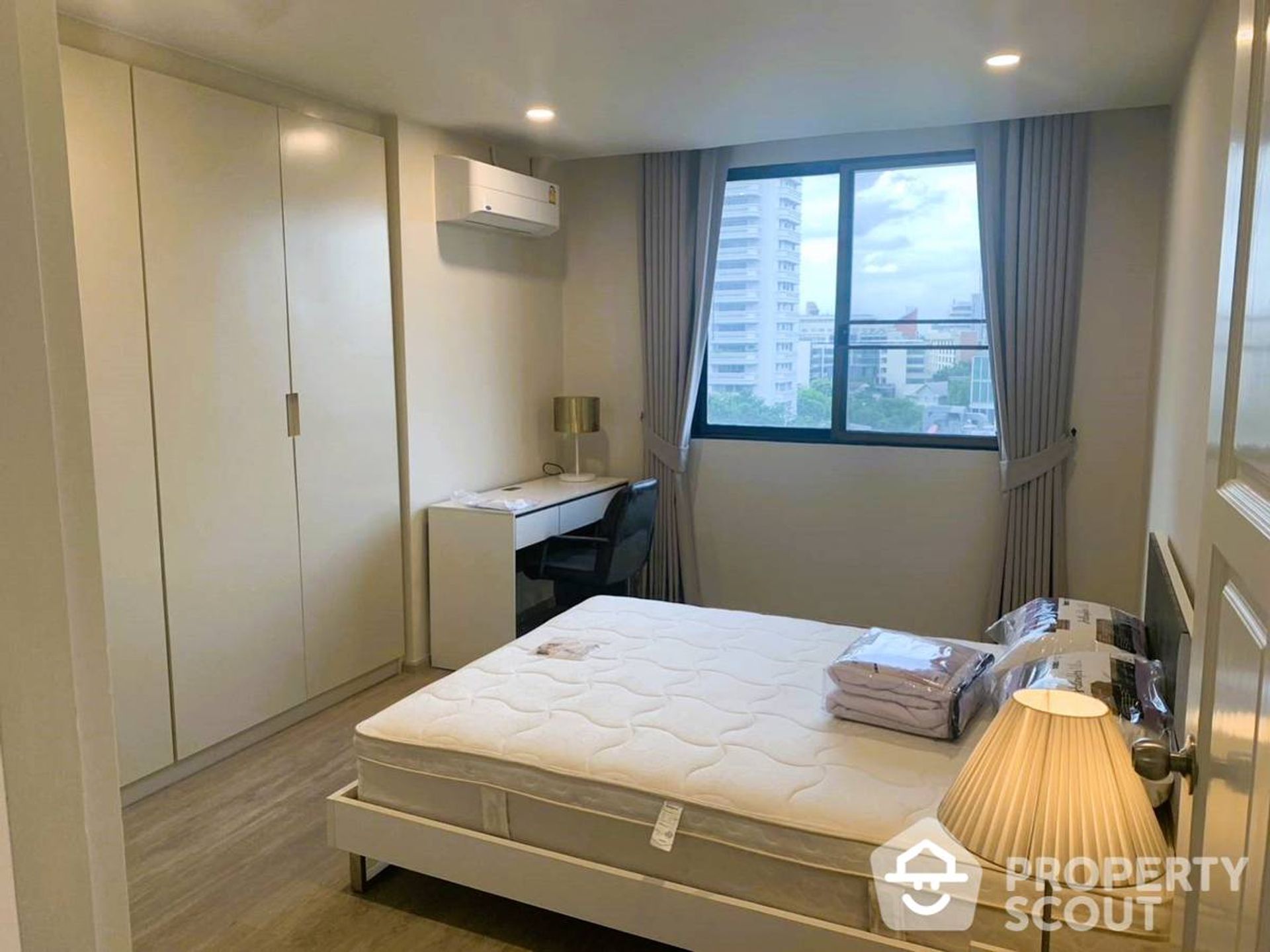 Condominium in , Krung Thep Maha Nakhon 12824263