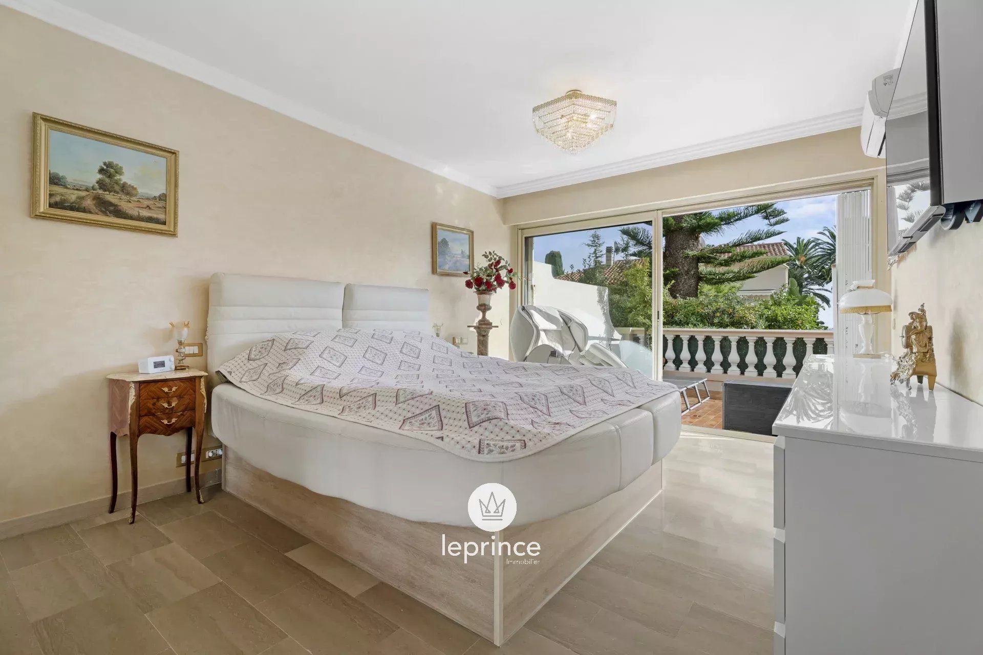 公寓 在 Beaulieu-sur-Mer, Alpes-Maritimes 12824475