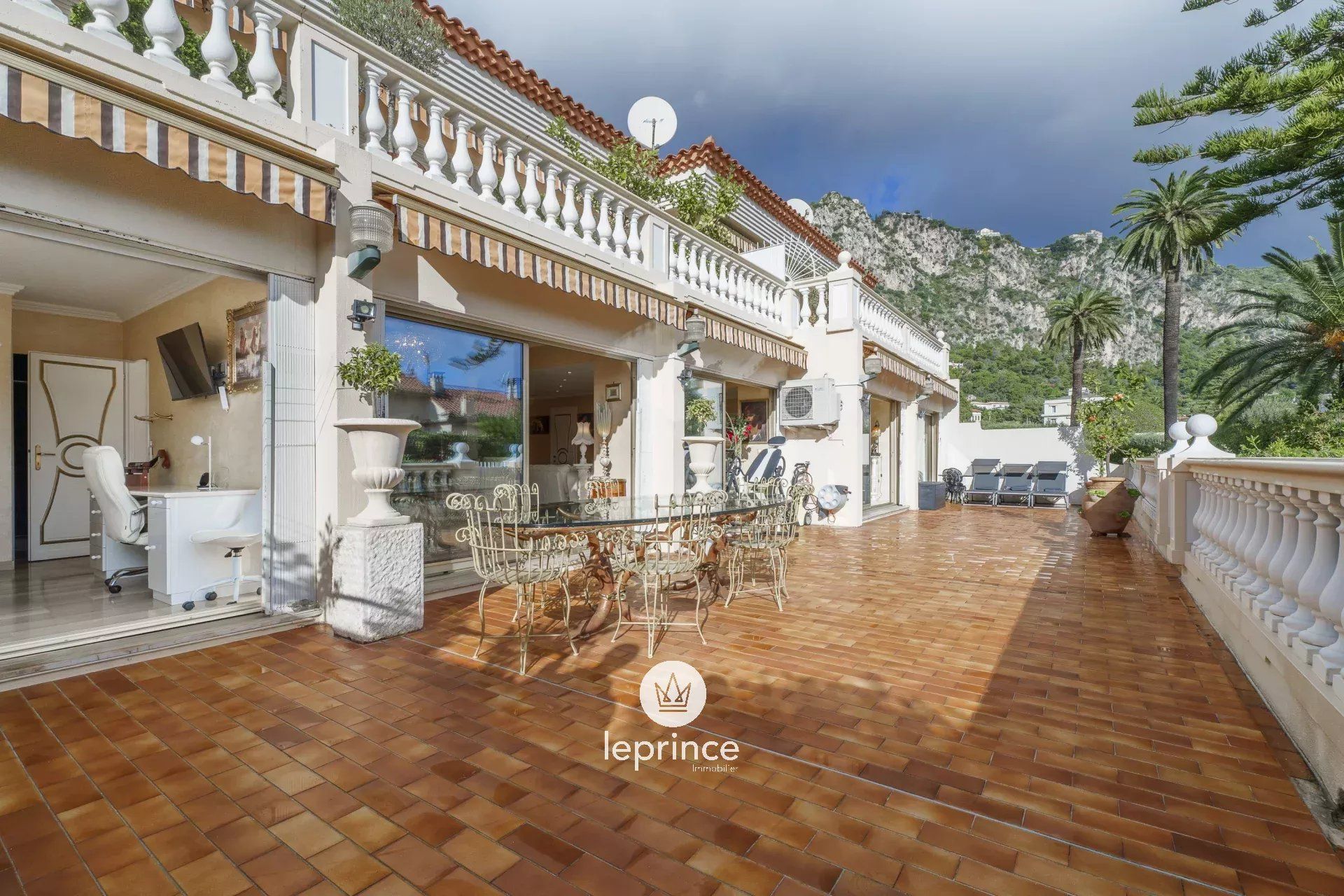 Кондоминиум в Beaulieu-sur-Mer, Alpes-Maritimes 12824475