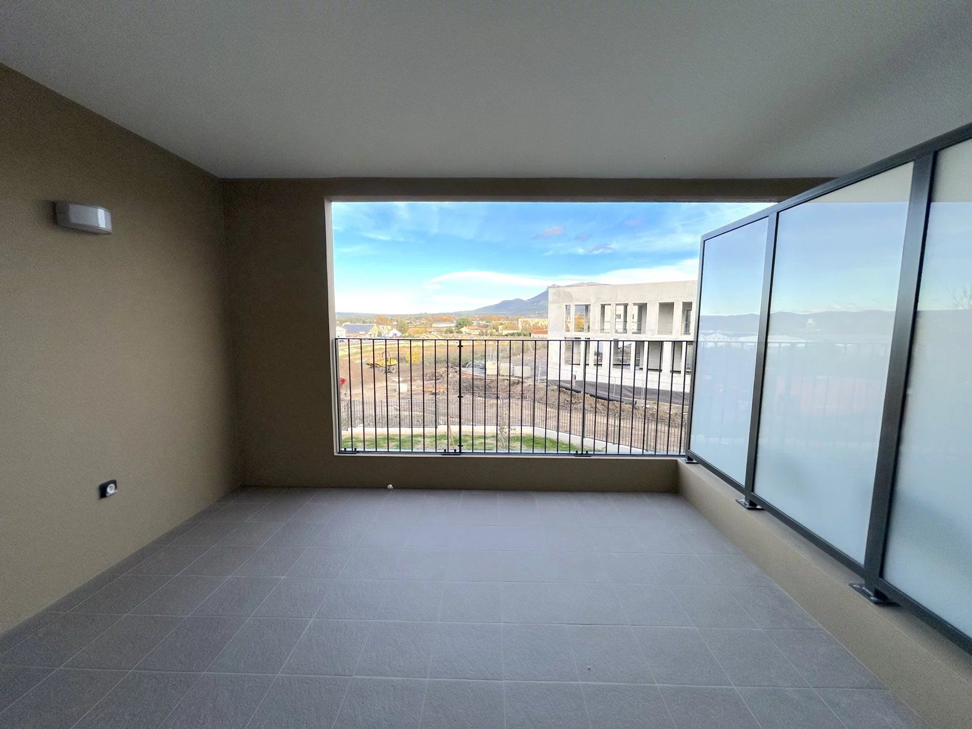 Condominio nel Trets, Provenza-Alpi-Costa Azzurra 12824493