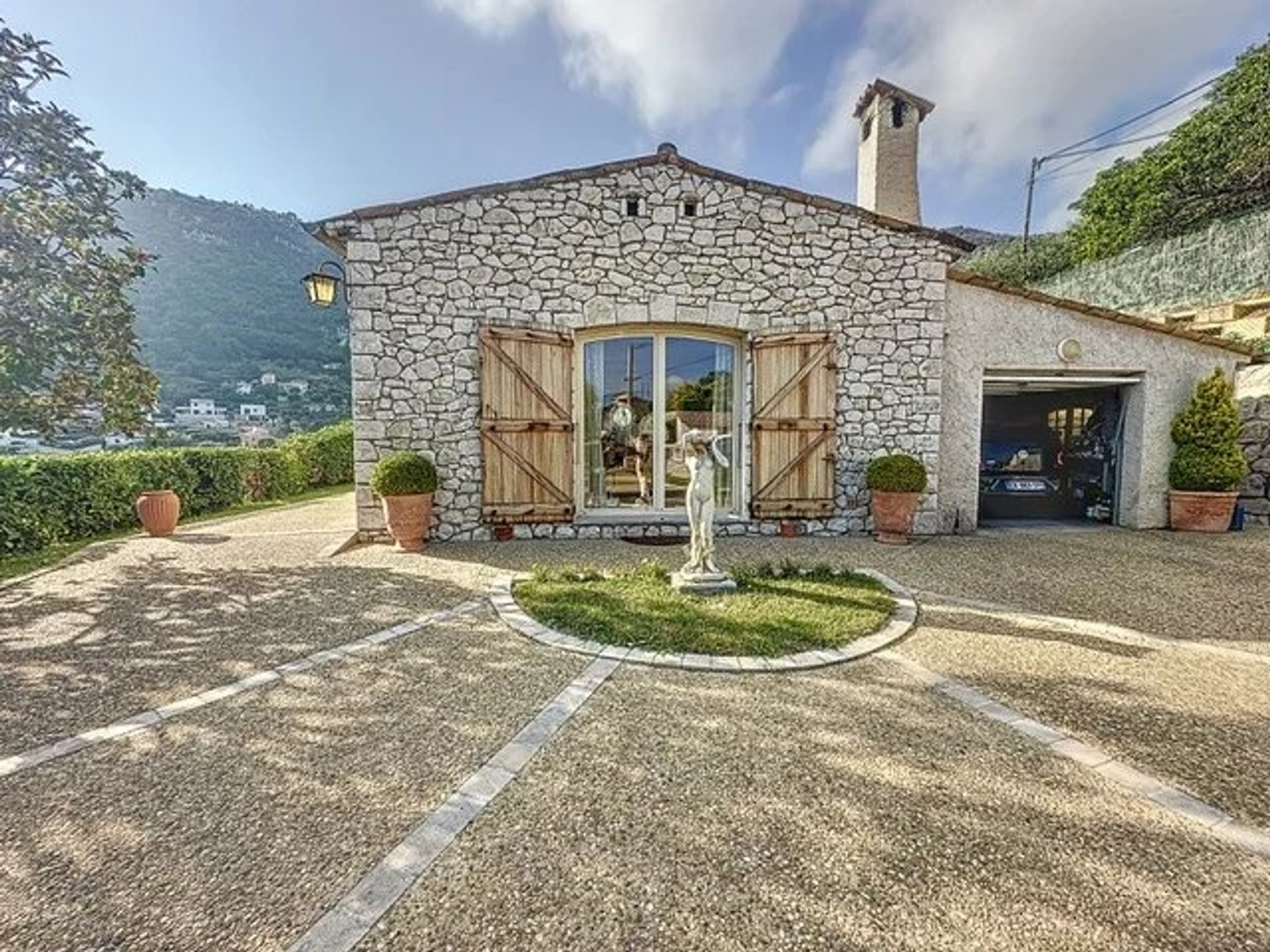 Huis in Falicon, Provence-Alpes-Côte d'Azur 12824593