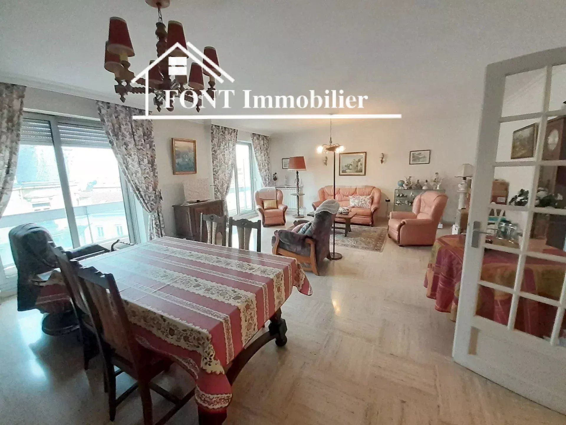 Condominio nel Saint-Chamond, Alvernia-Rodano-Alpi 12825286