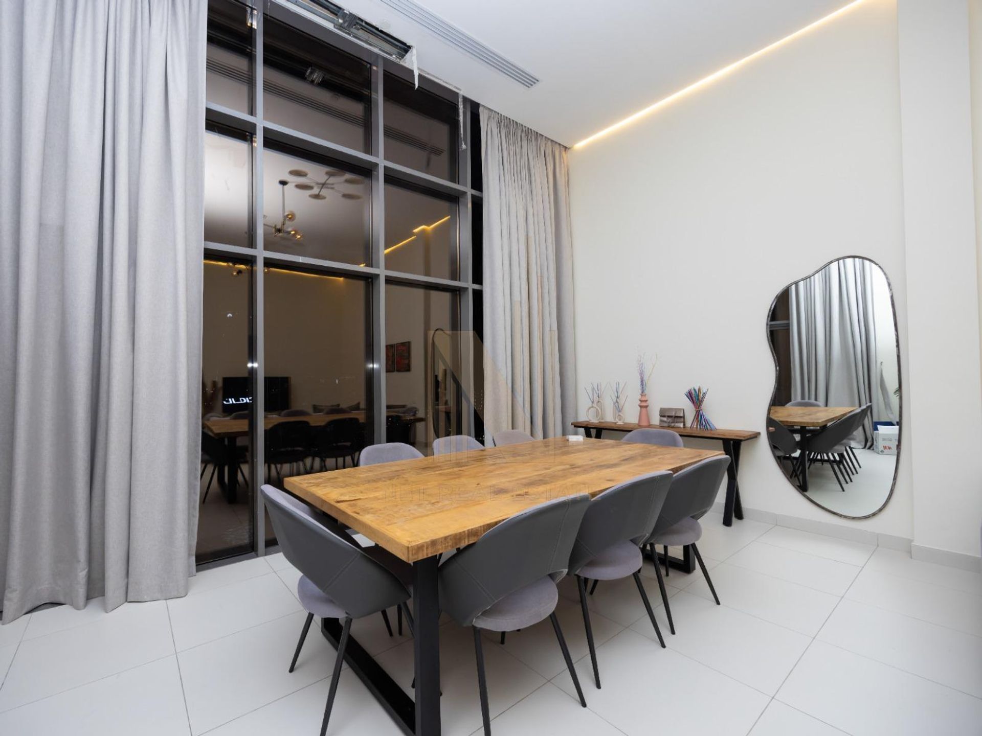 Condominium dans Downtown, Dubai 12825456