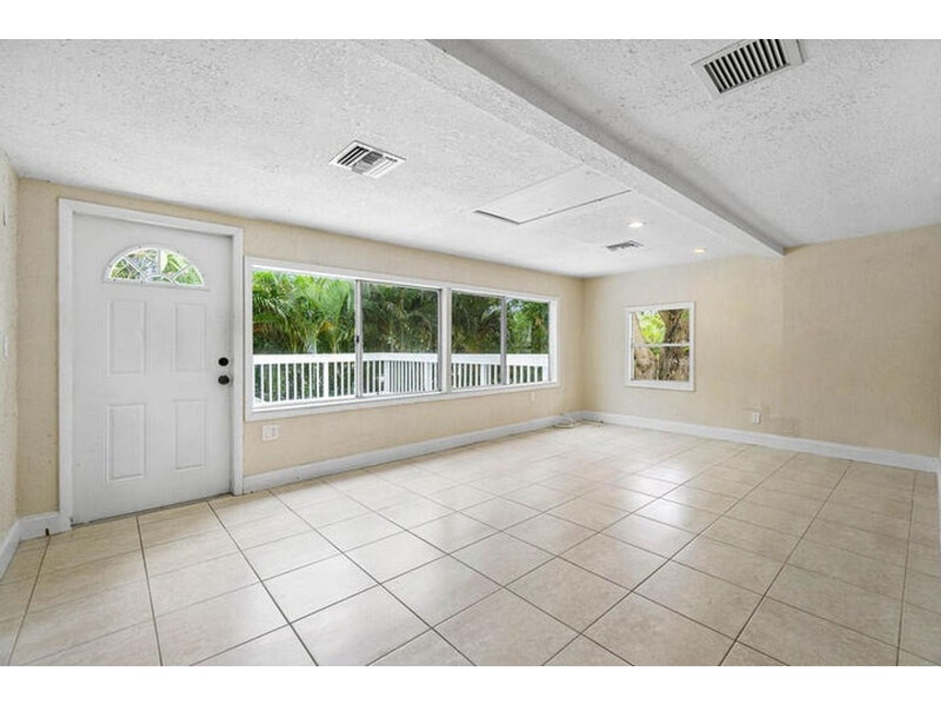 casa no West Palm Beach, Florida 12825460