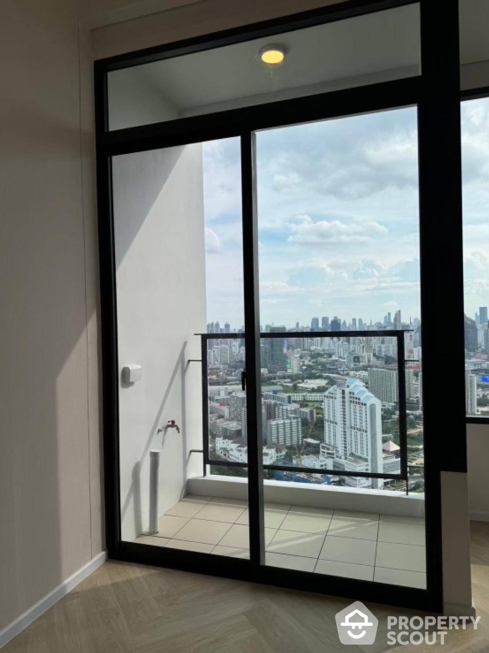 Condominium in , Krung Thep Maha Nakhon 12825807