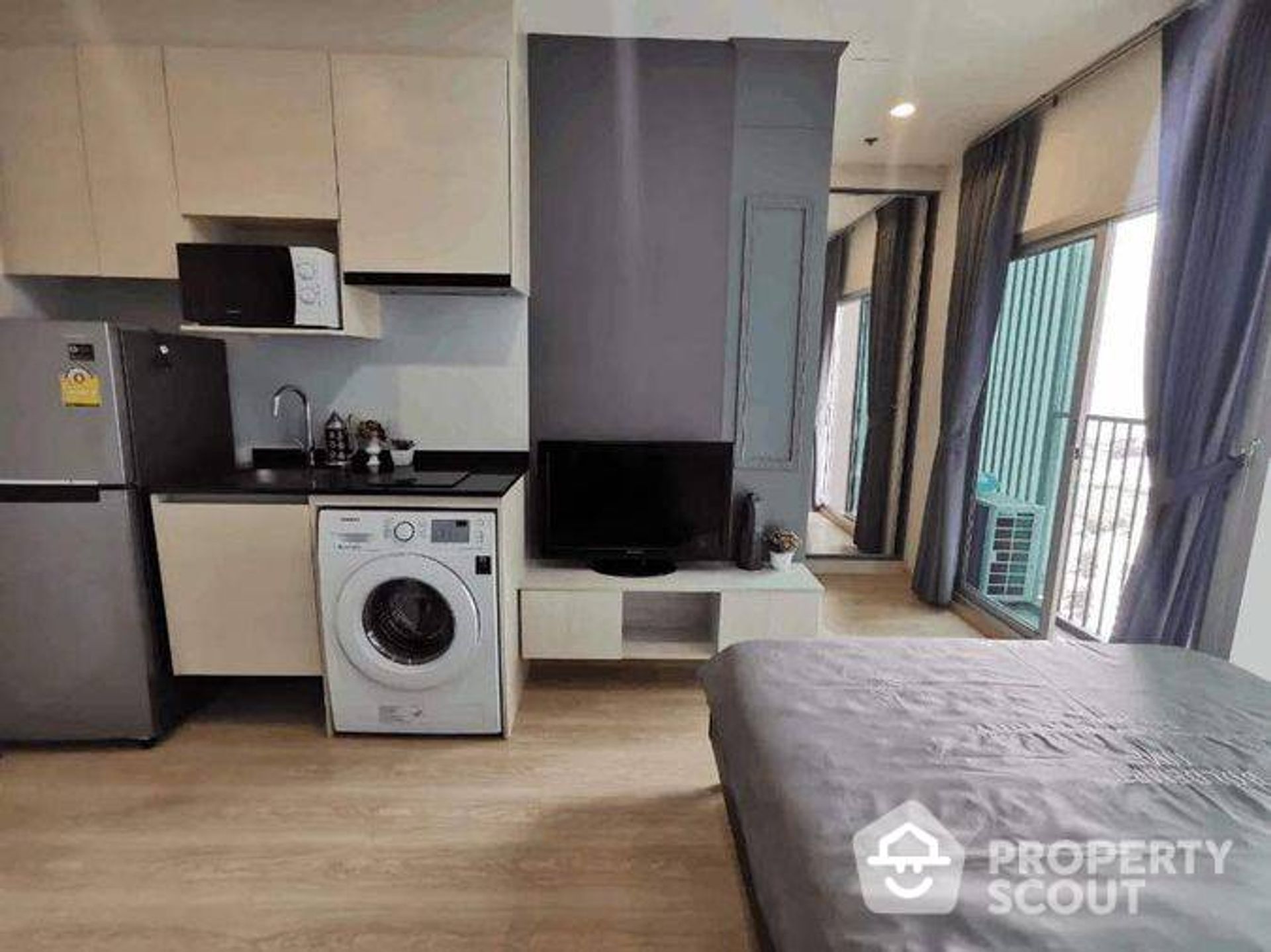 Condominium in Ban Na Song, Krung Thep Maha Nakhon 12825893