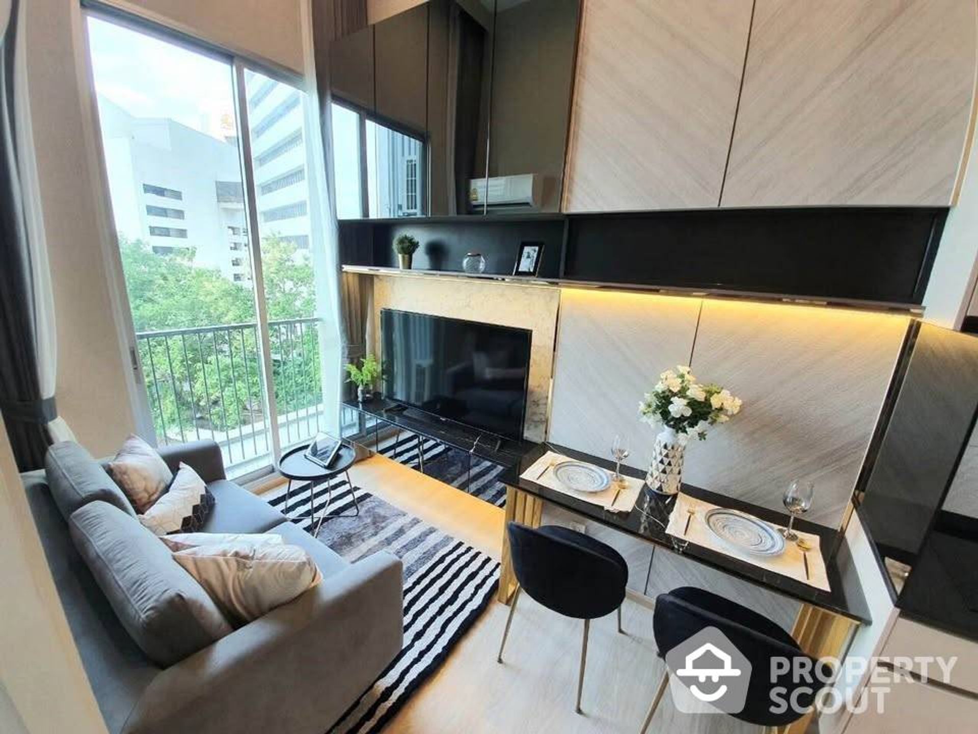 Condominium in Ban Na Song, Krung Thep Maha Nakhon 12825896