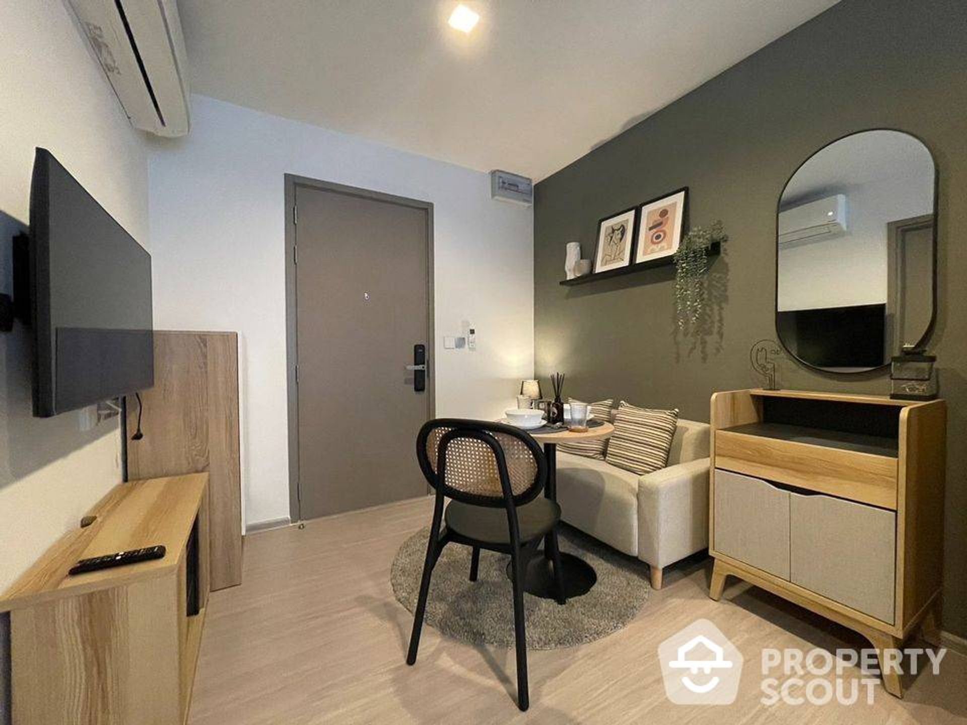 Condominium in Ban Na Song, Krung Thep Maha Nakhon 12825898