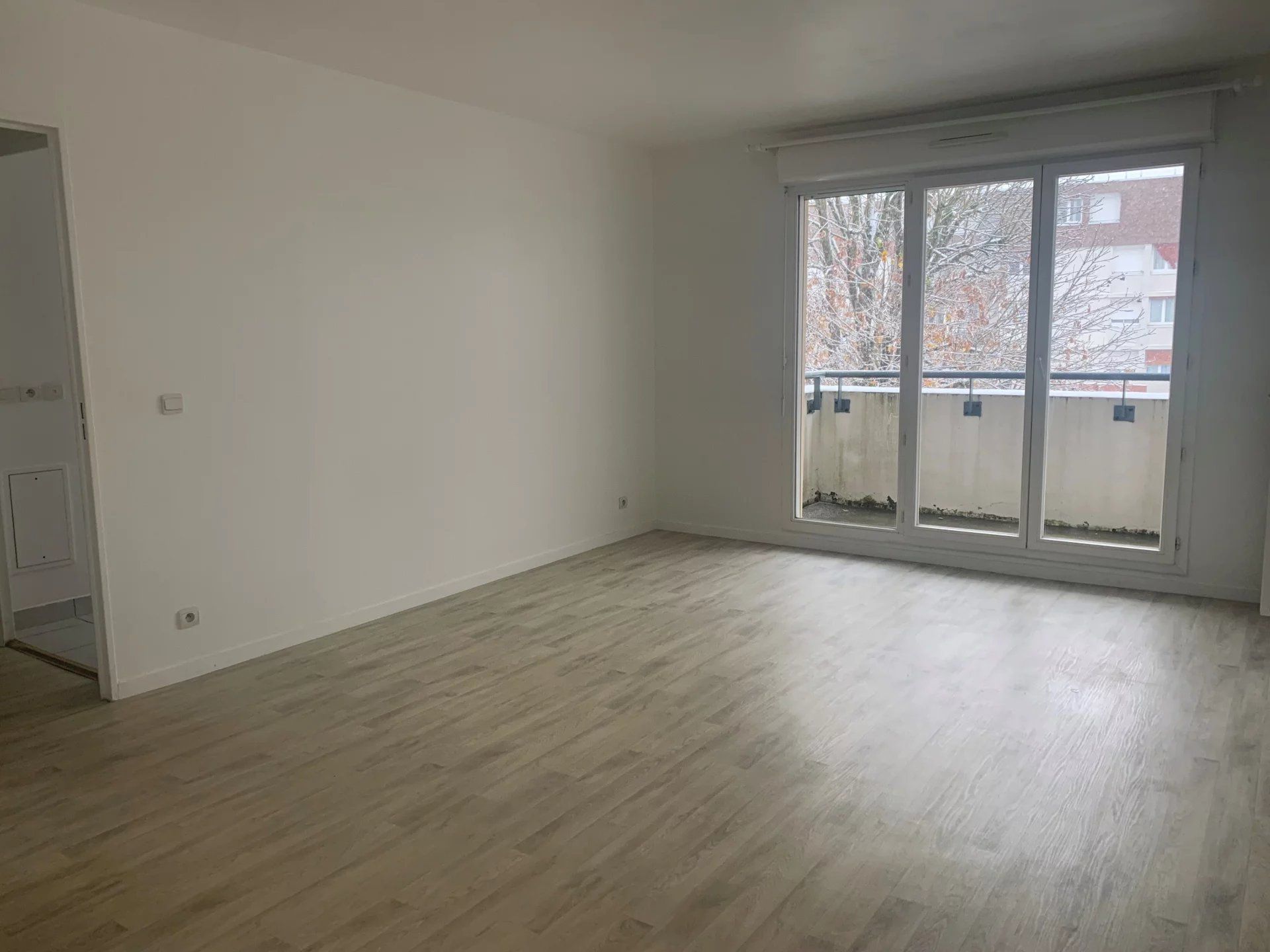 Condominium in Trappes, Ile-de-France 12826625