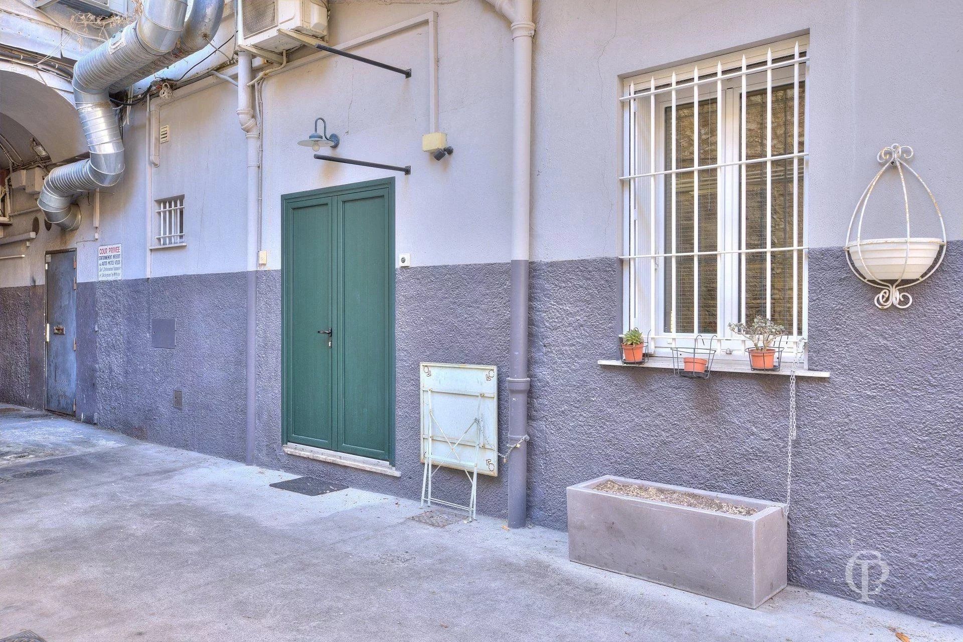 Condominio en Nice, Alpes-Maritimes 12826642