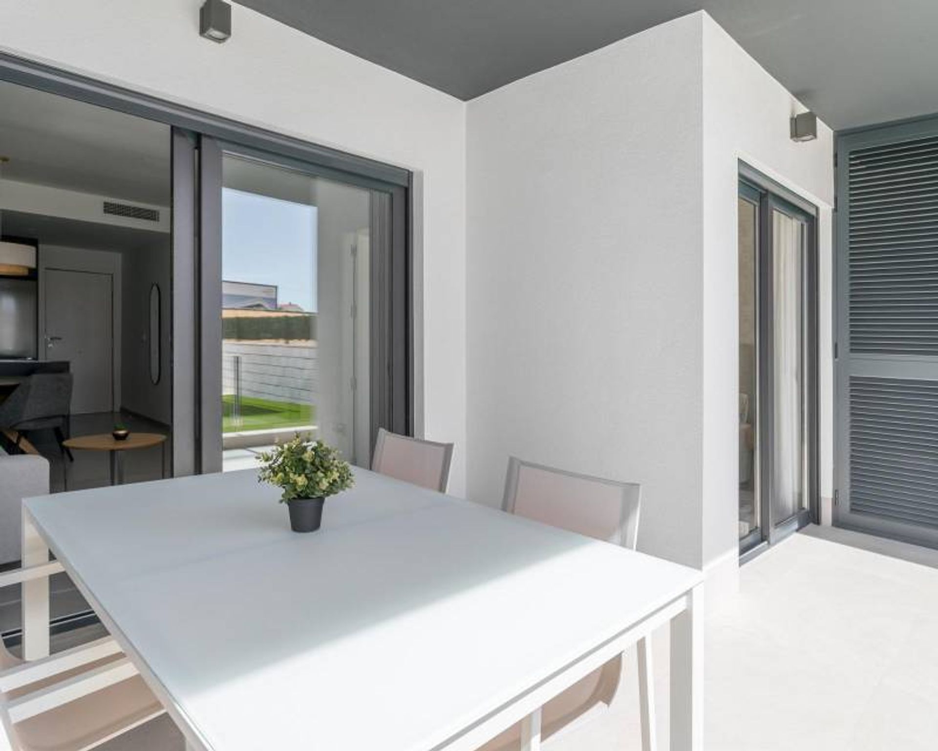 Condominium in Torrevieja, Comunidad Valenciana 12826990