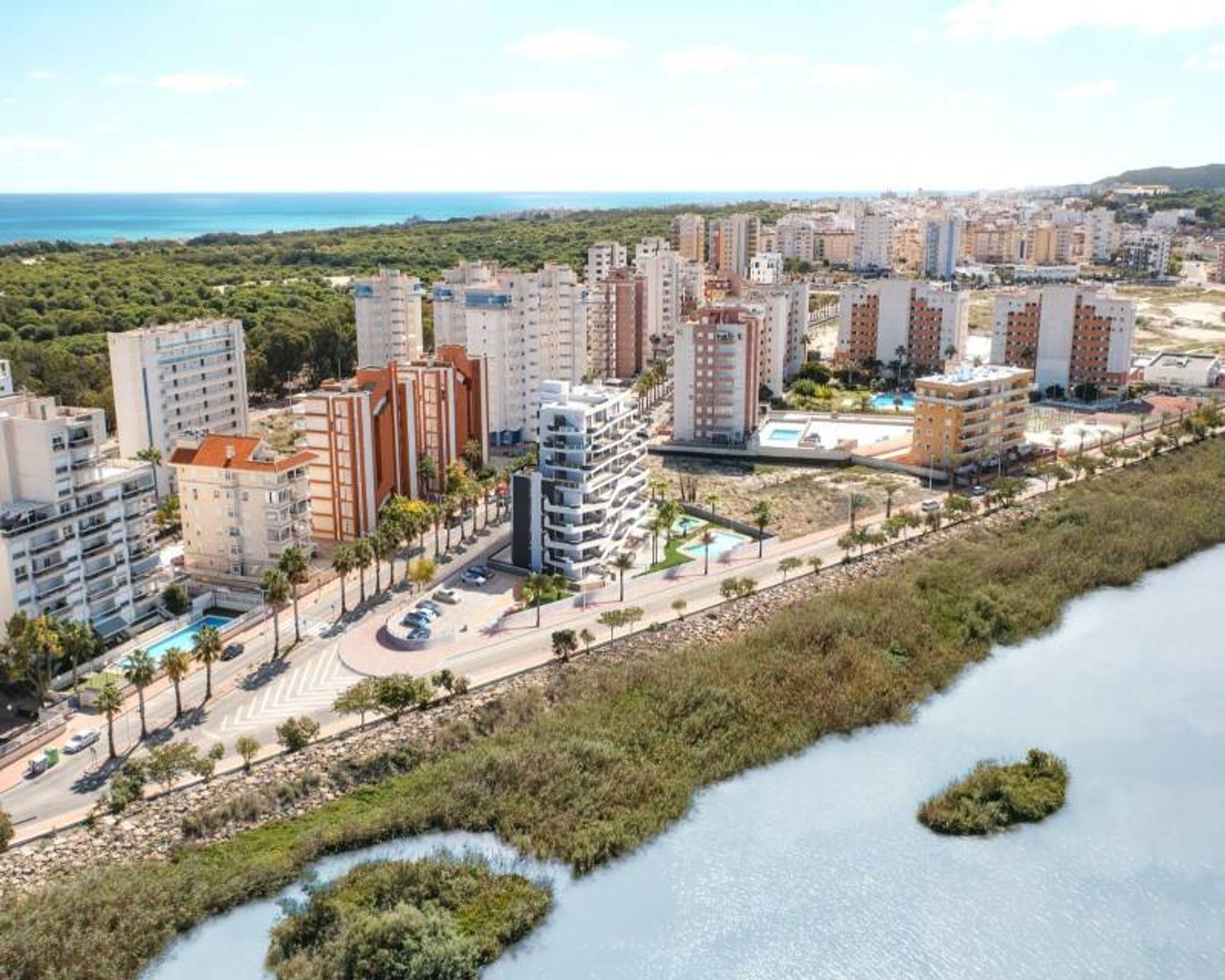 Condominio en Guardamar del Segura, Comunidad Valenciana 12827197