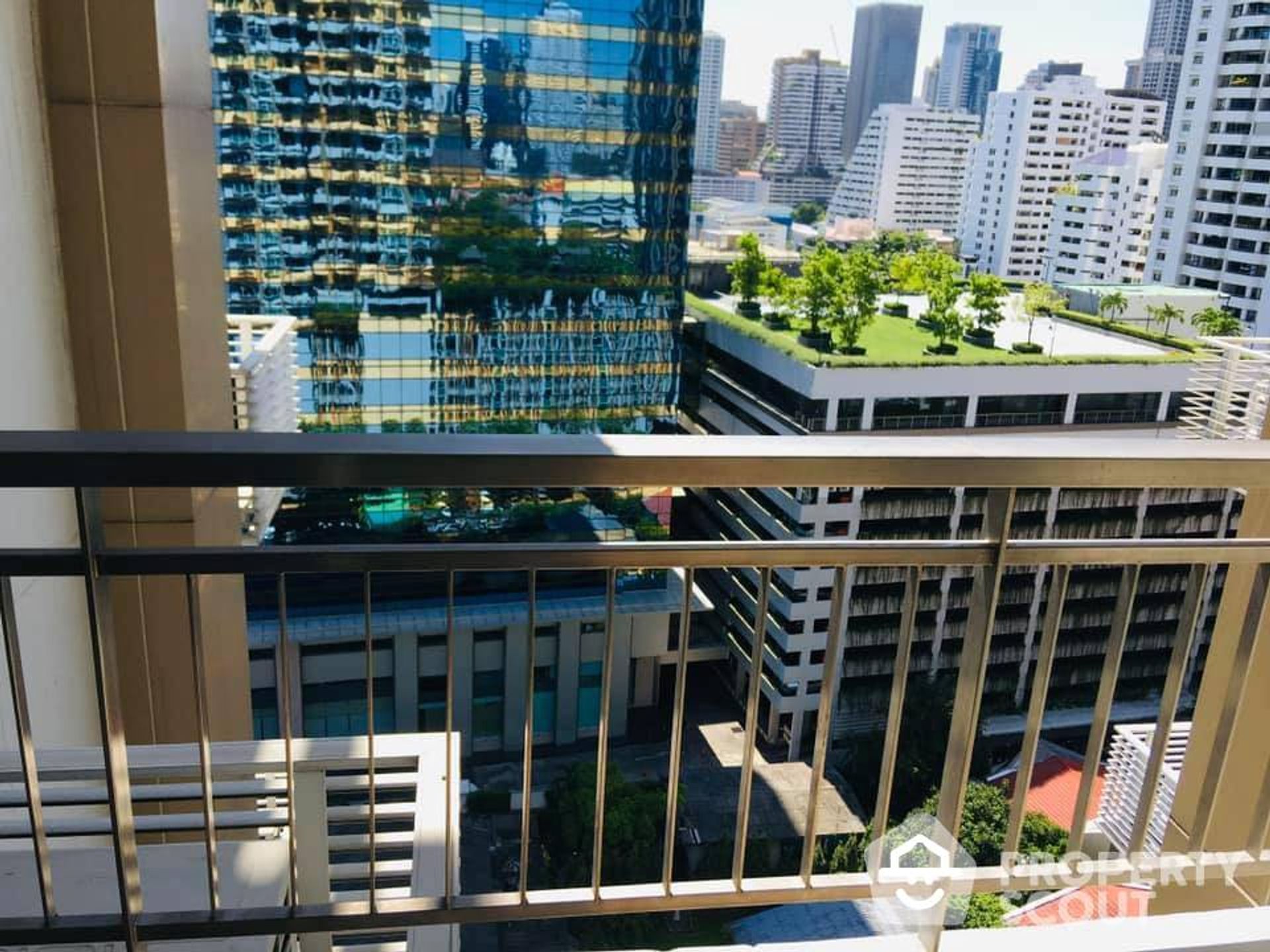 Condominium in Ban Na Lied, Krung Thep Maha Nakhon 12827795