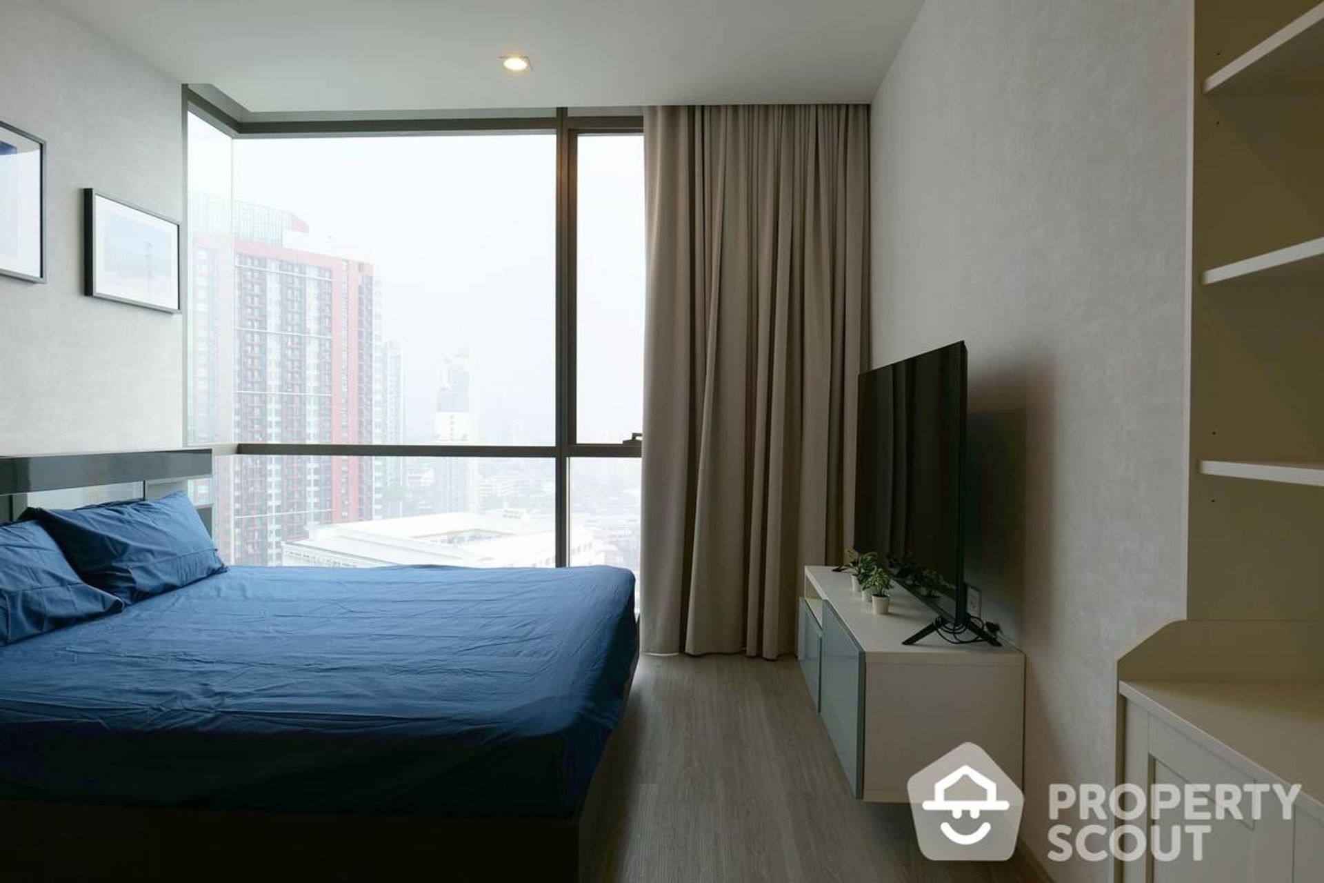 Condominium in Phra Khanong, Krung Thep Maha Nakhon 12827840