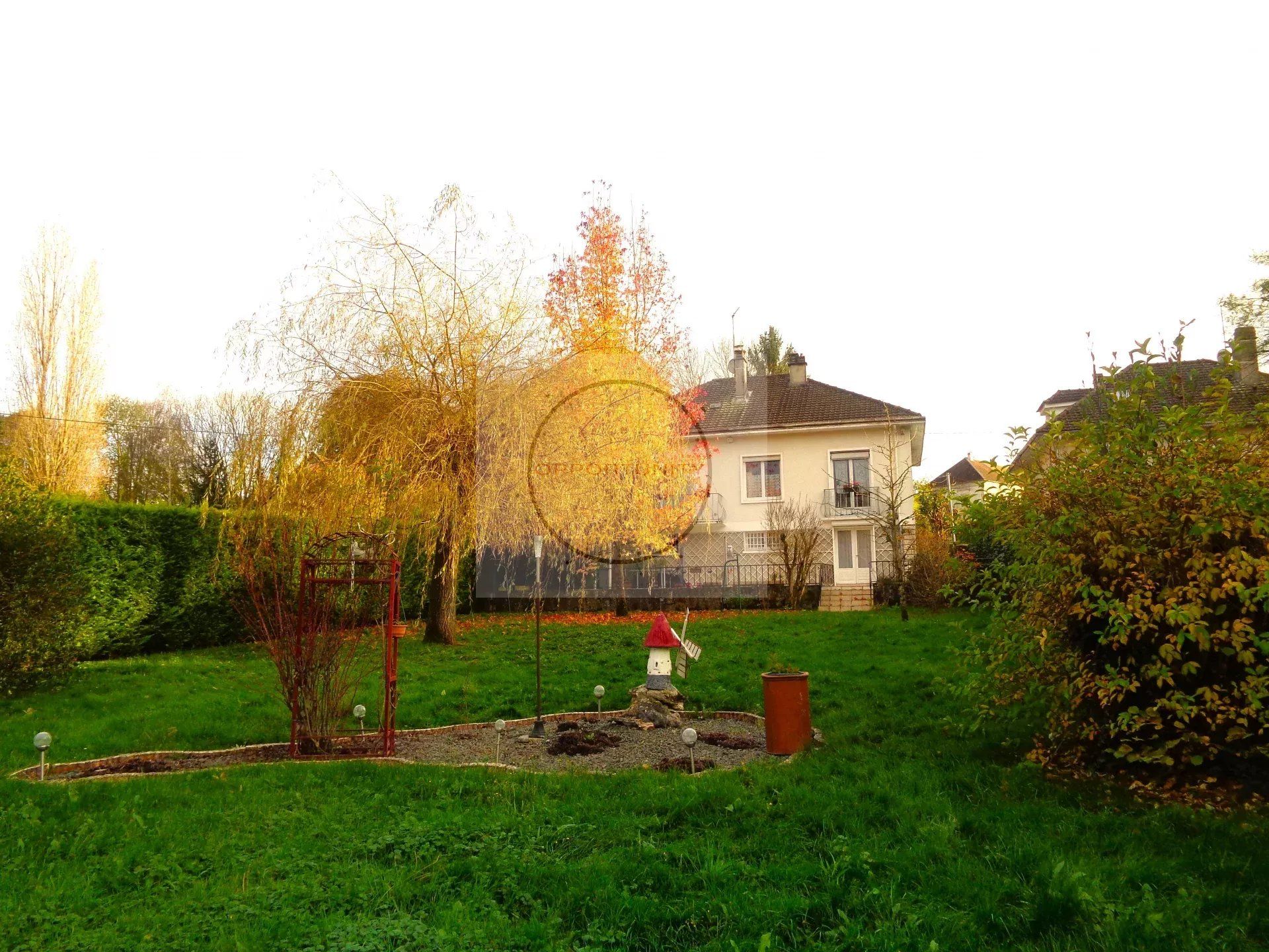 Casa nel La Ferte-Gaucher, Île-de-France 12828656