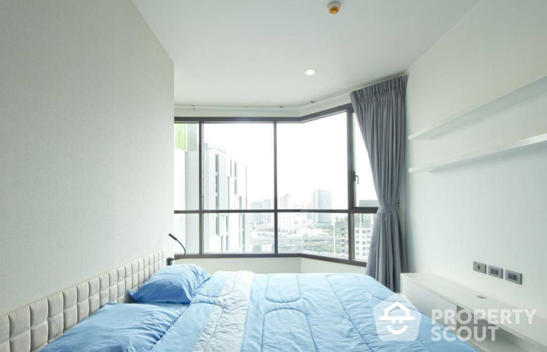 Condominio nel Phra Khanong, Krung Thep Maha Nakhon 12828871