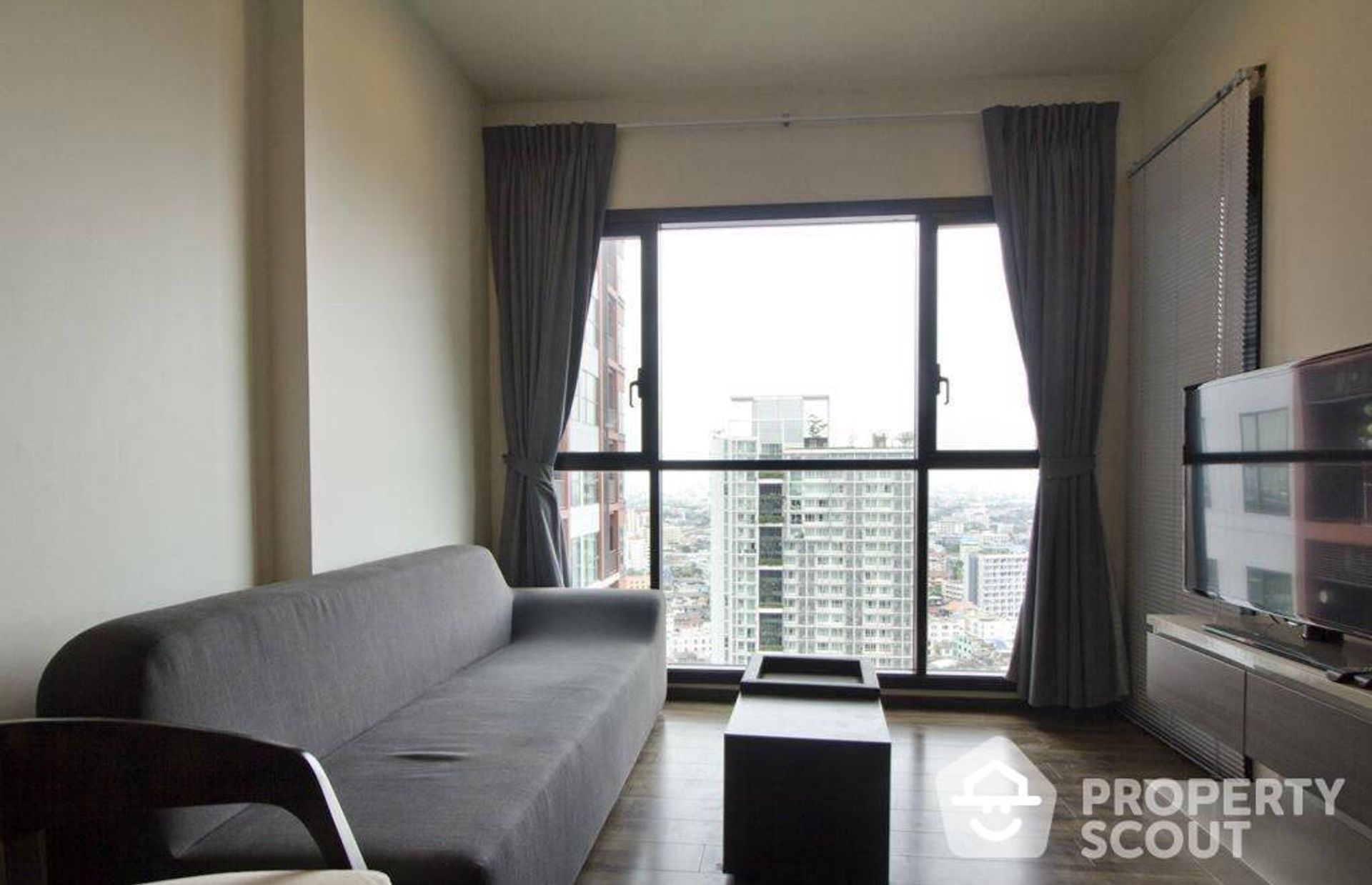 Condominio nel Phra Khanong, Krung Thep Maha Nakhon 12828871