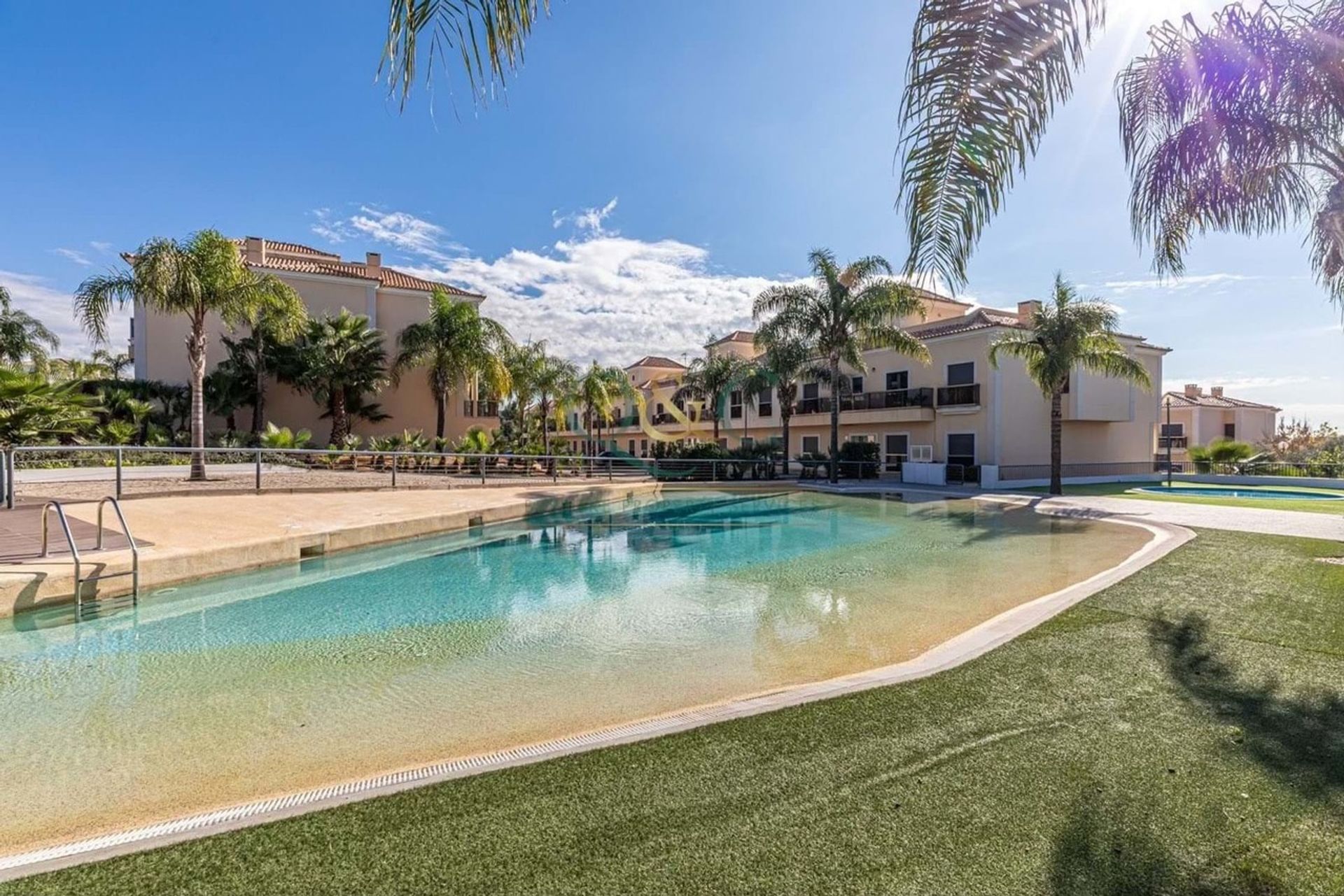 Condominium dans Santa Barbara de Nexe, Faro 12828889