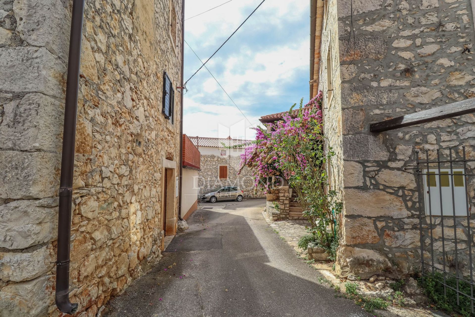 بيت في Brtonigla, Istria County 12829303