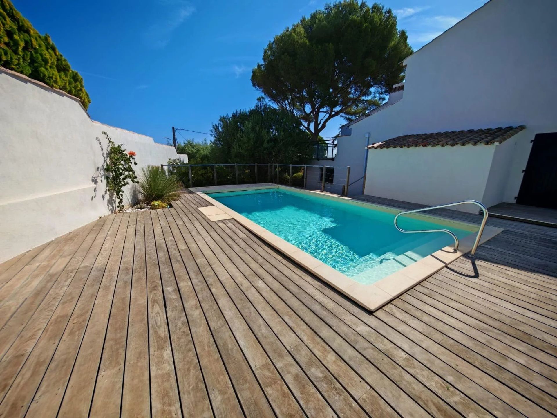 Condominium dans Saint-Aygulf, Provence-Alpes-Cote d'Azur 12829534