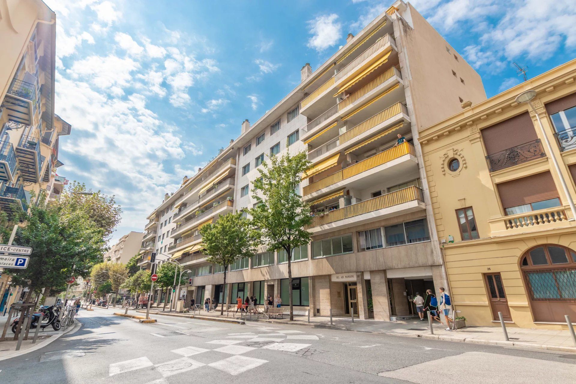 Condominium in Nice, Alpes-Maritimes 12829544