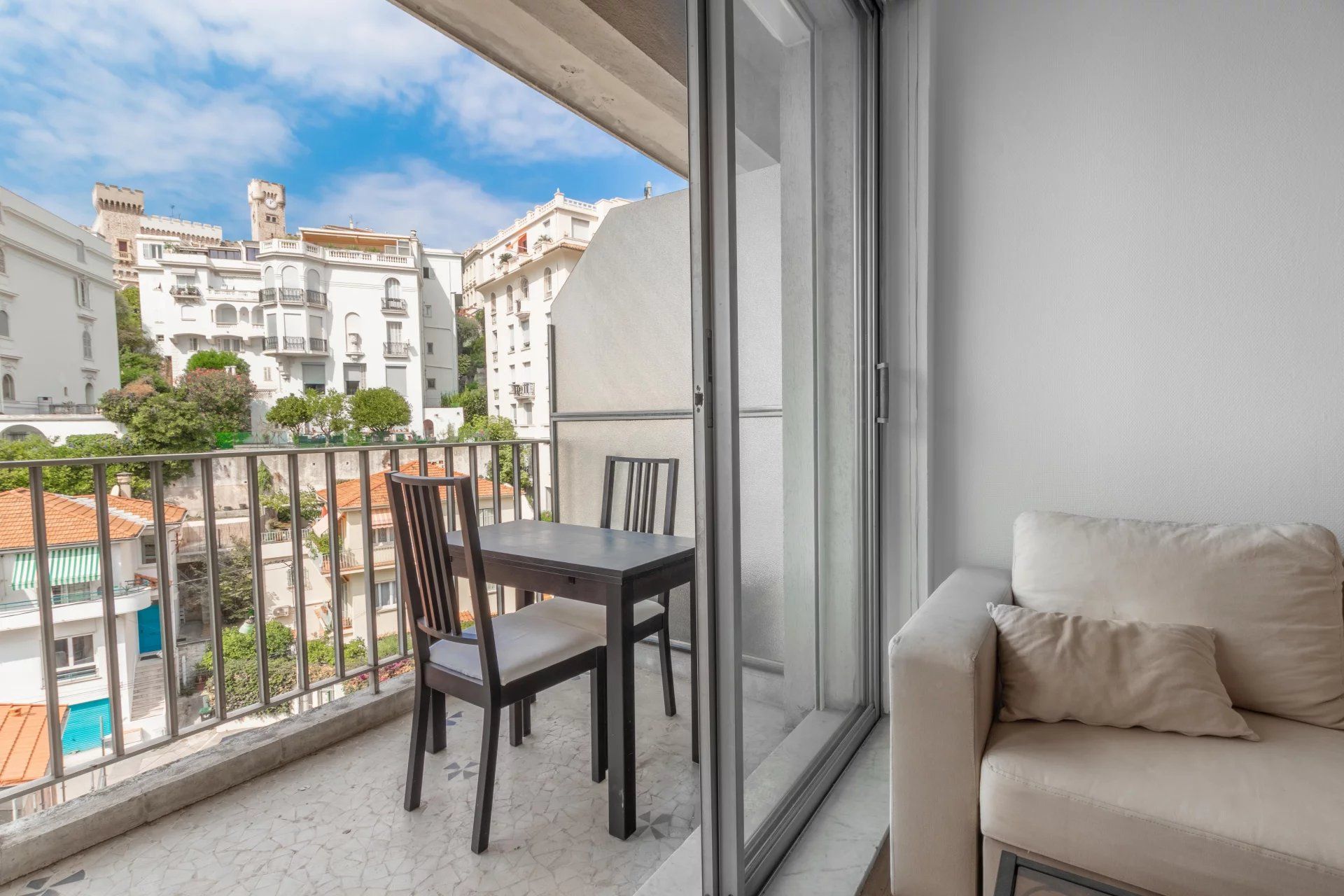 Condominium in Nice, Alpes-Maritimes 12829544