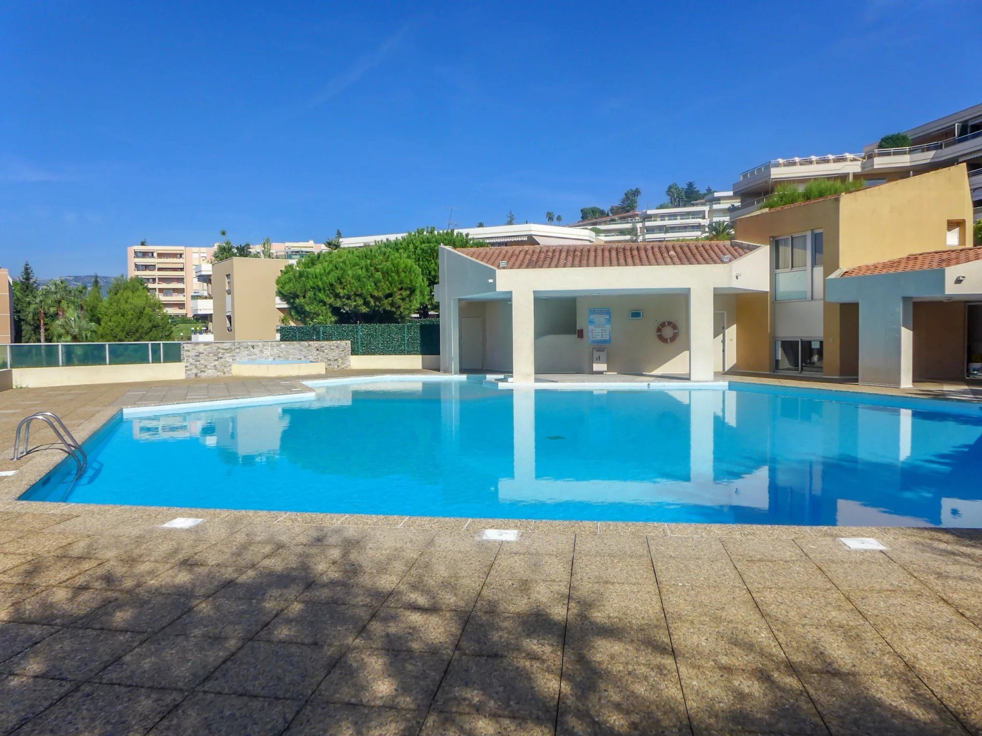 Condominium dans Saint-Isidore, Provence-Alpes-Côte d'Azur 12829545