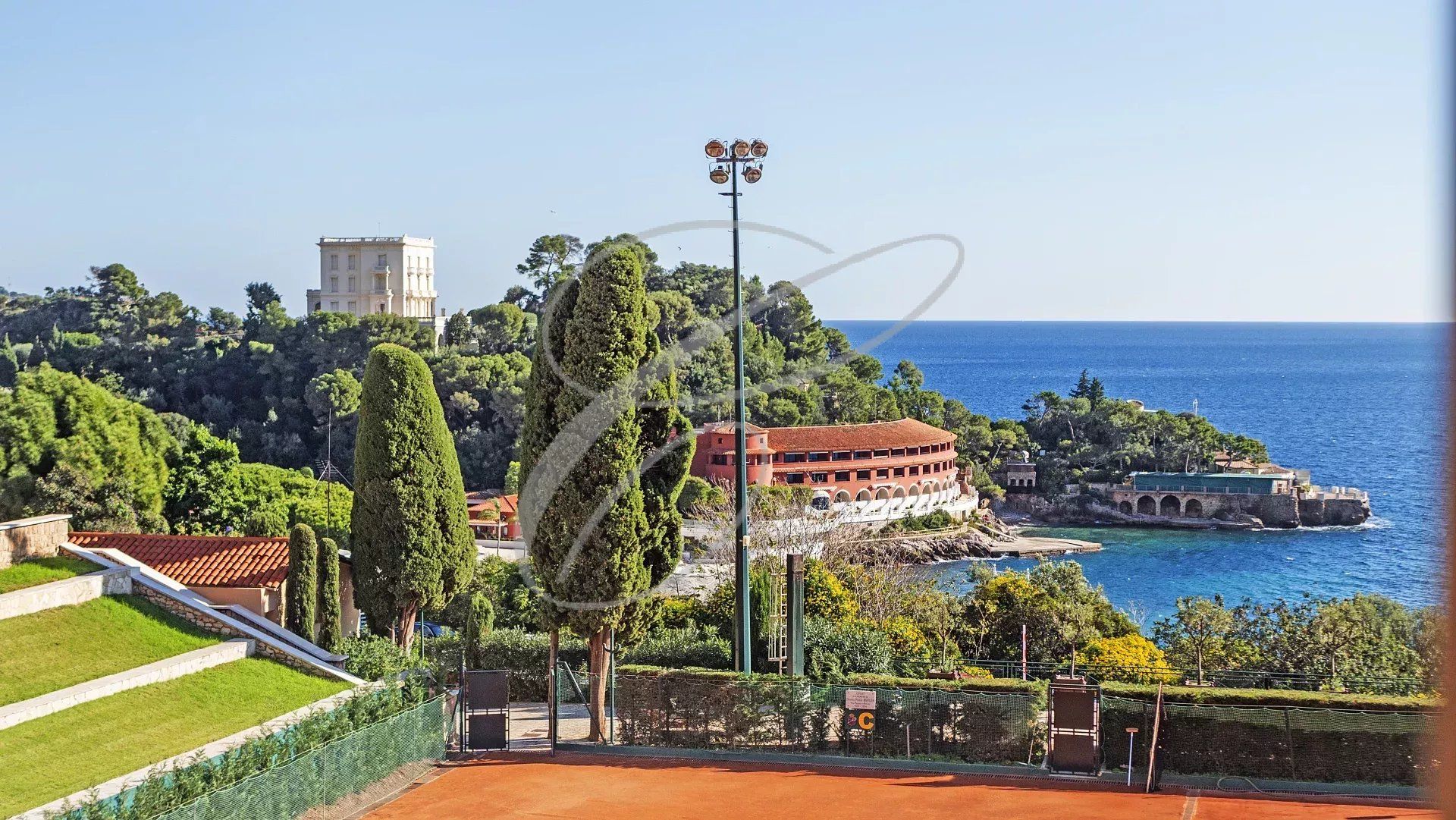 בַּיִת ב Roquebrune-Cap-Martin, Alpes-Maritimes 12829548