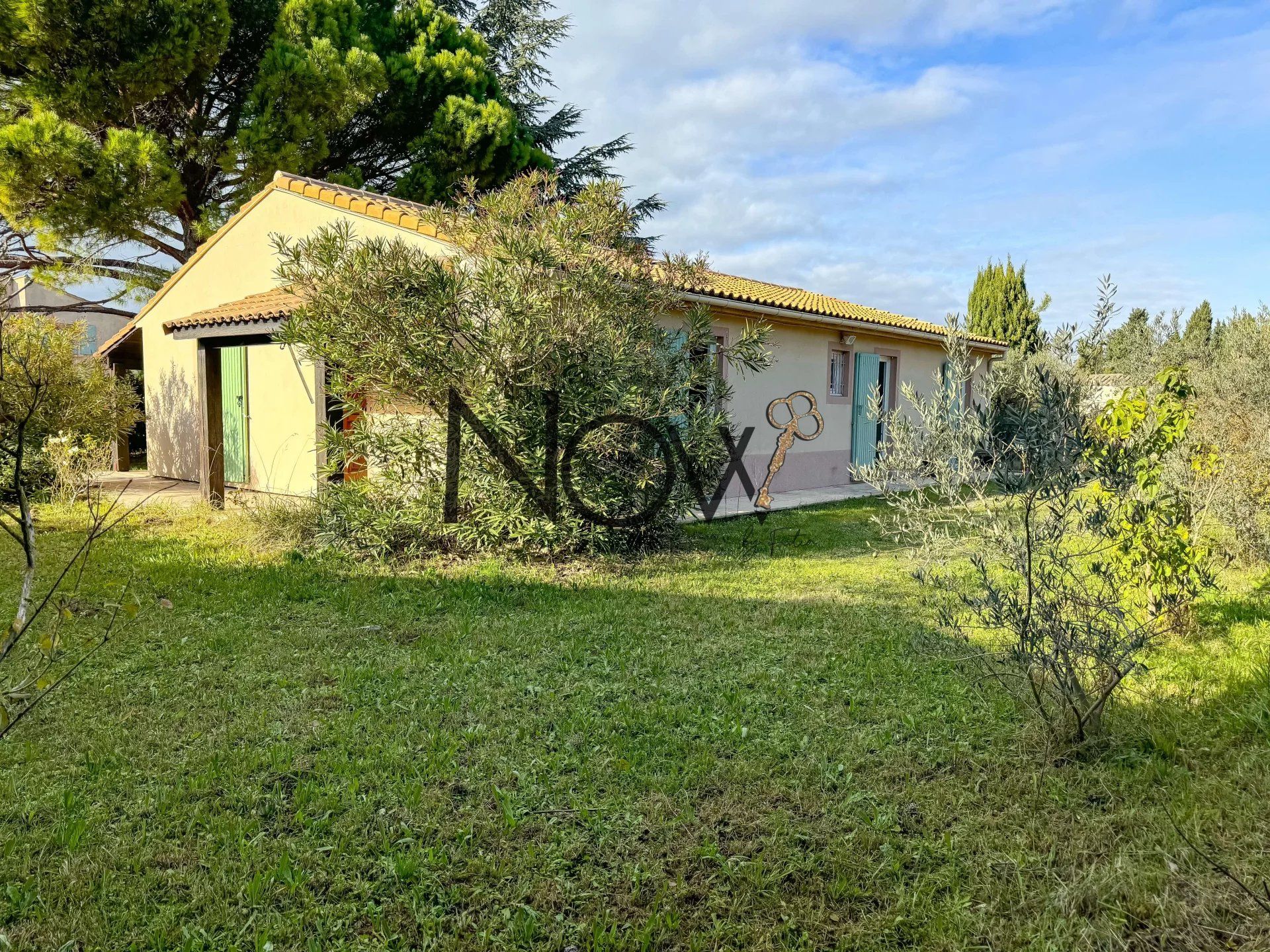 rumah dalam Mollégès, Bouches-du-Rhône 12829562