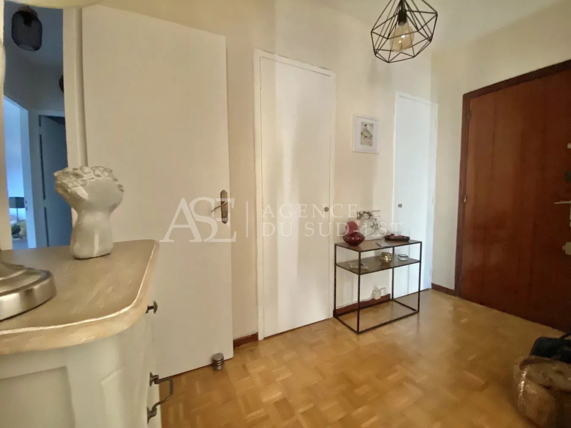 Condominio nel Aix-en-Provence, Bouches-du-Rhône 12829591