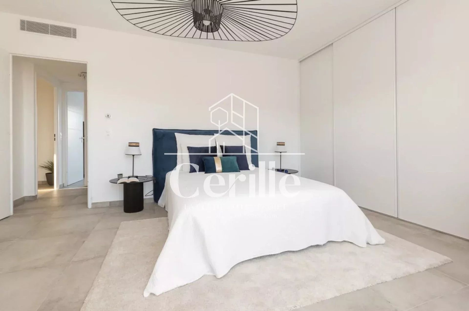 Condominio nel Santa Marta, Provenza-Alpi-Costa Azzurra 12829619