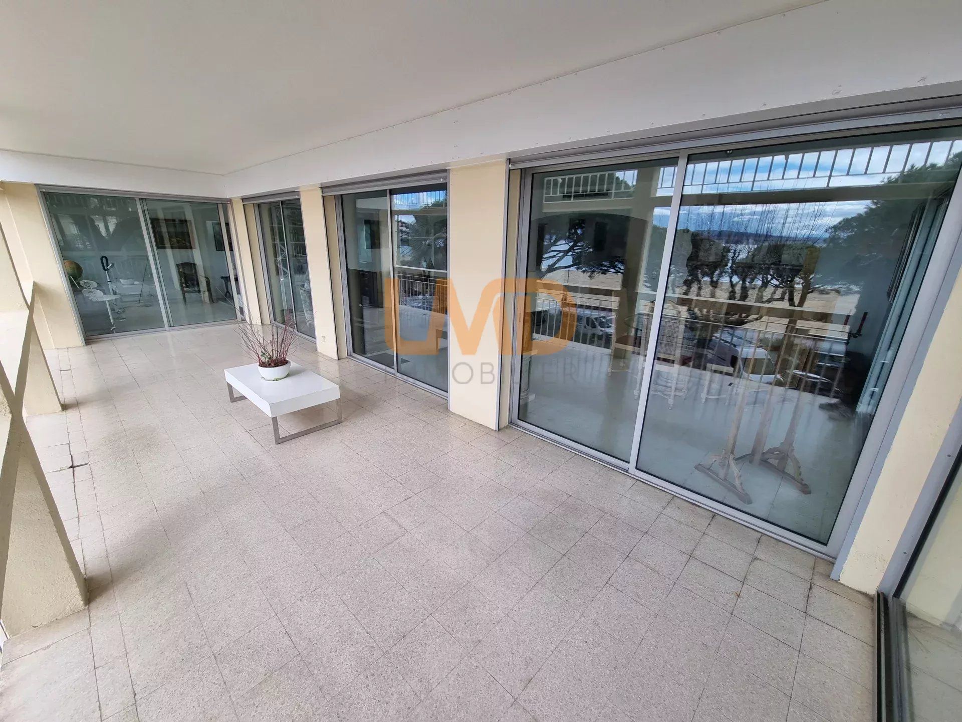 Condominium in Sainte-Maxime, Provence-Alpes-Côte d'Azur 12829631