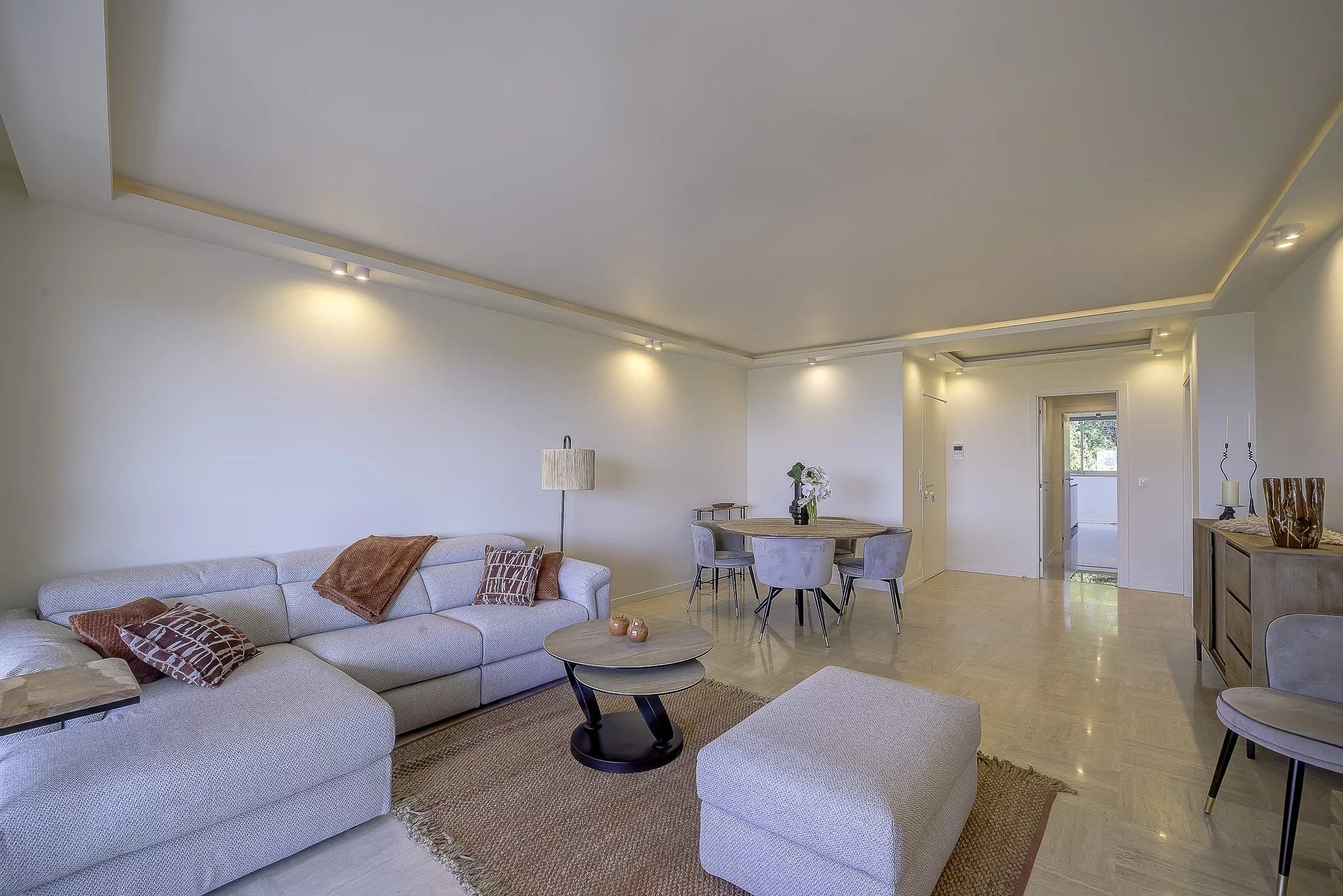 Condominio nel Cannes, Alpes-Maritimes 12830407