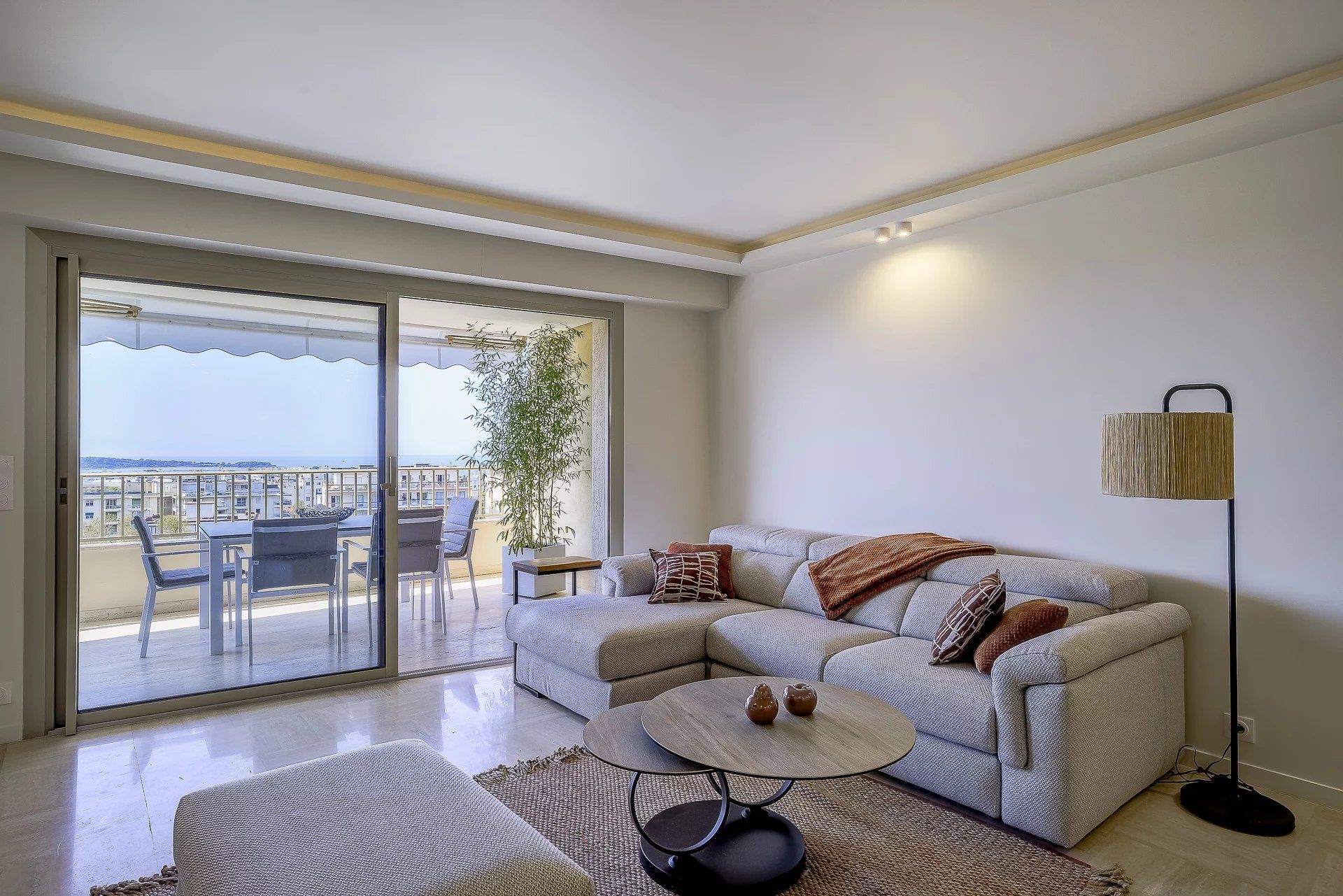 Condominio nel Cannes, Alpes-Maritimes 12830407