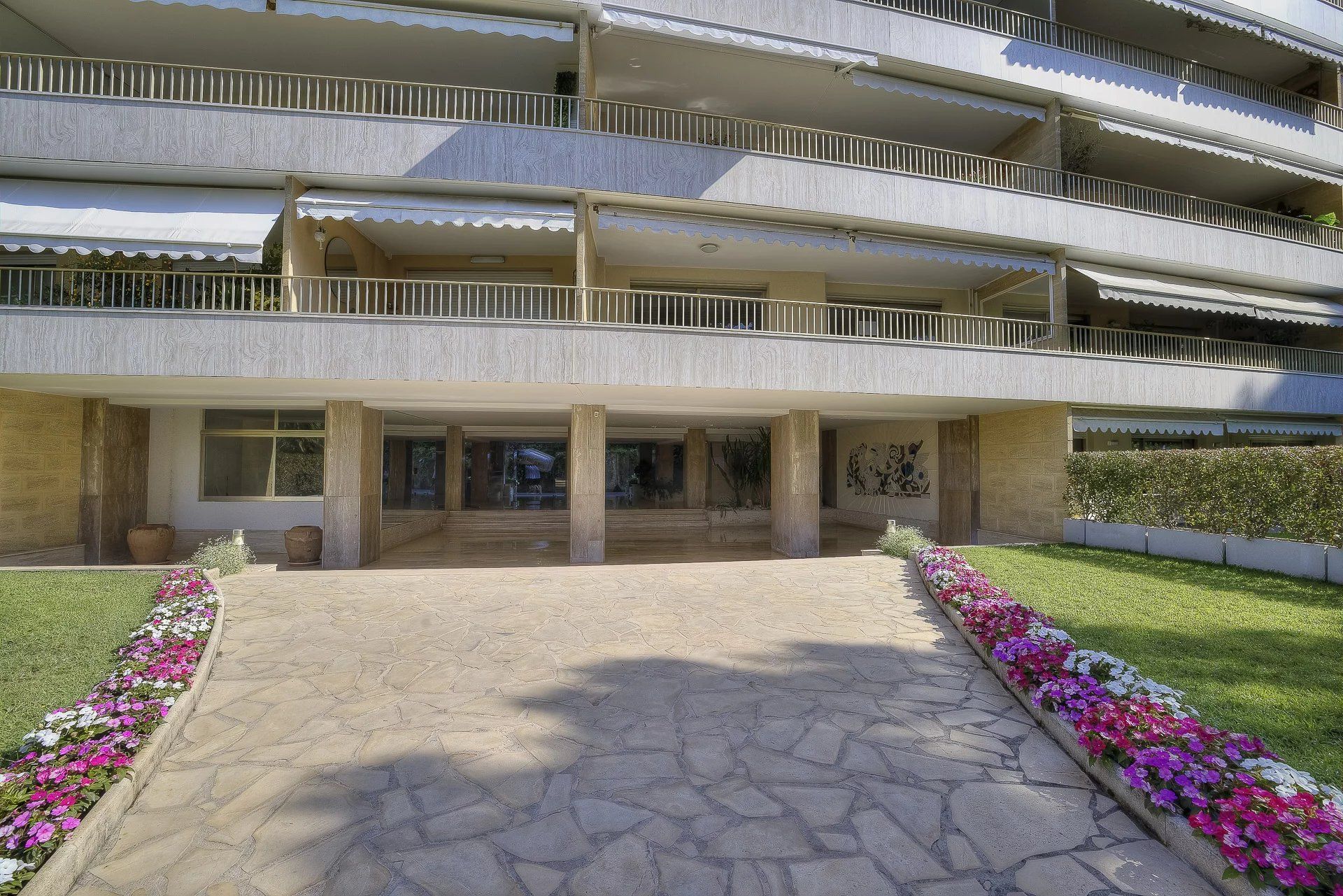 Condominio nel Cannes, Alpes-Maritimes 12830407