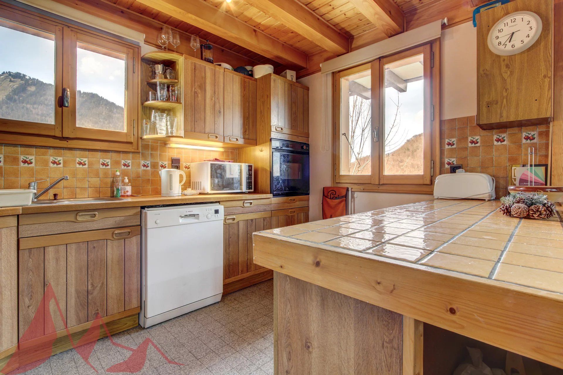 rumah dalam Morzine, Auvergne-Rhone-Alpes 12830441