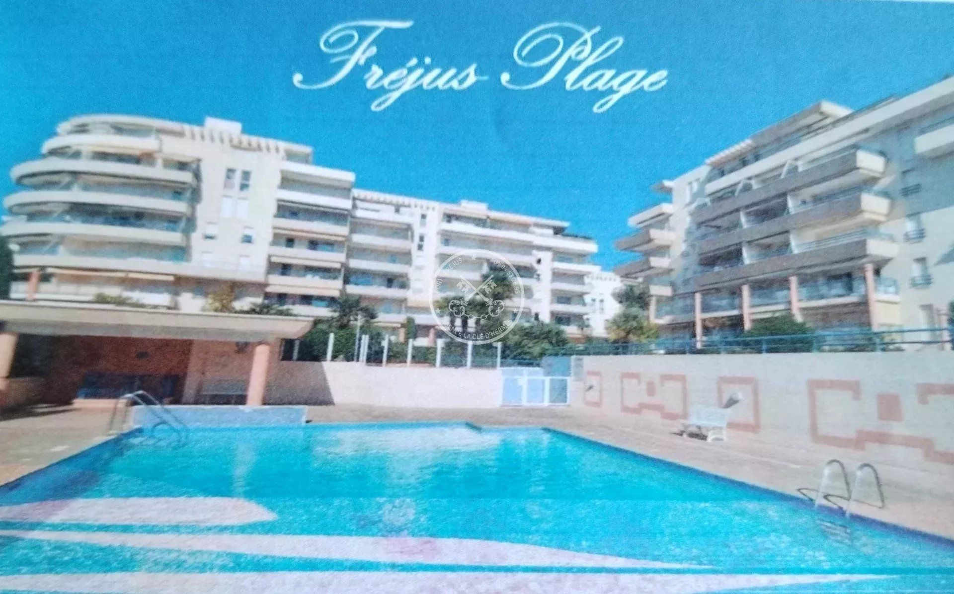 분양 아파트 에 Frejus, Provence-Alpes-Cote d'Azur 12830464