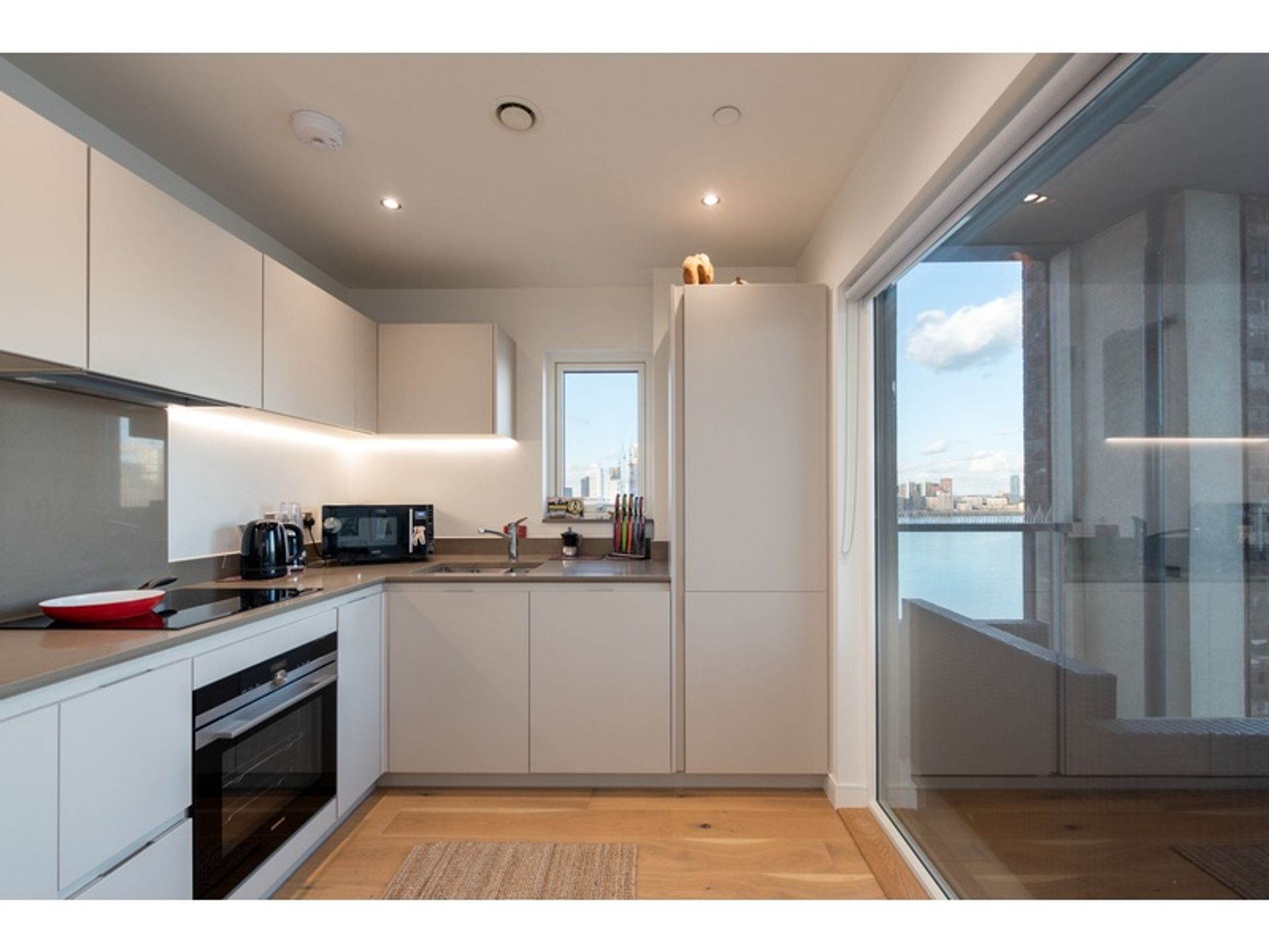 Condominium in Cubitt Town, Greenwich 12830579