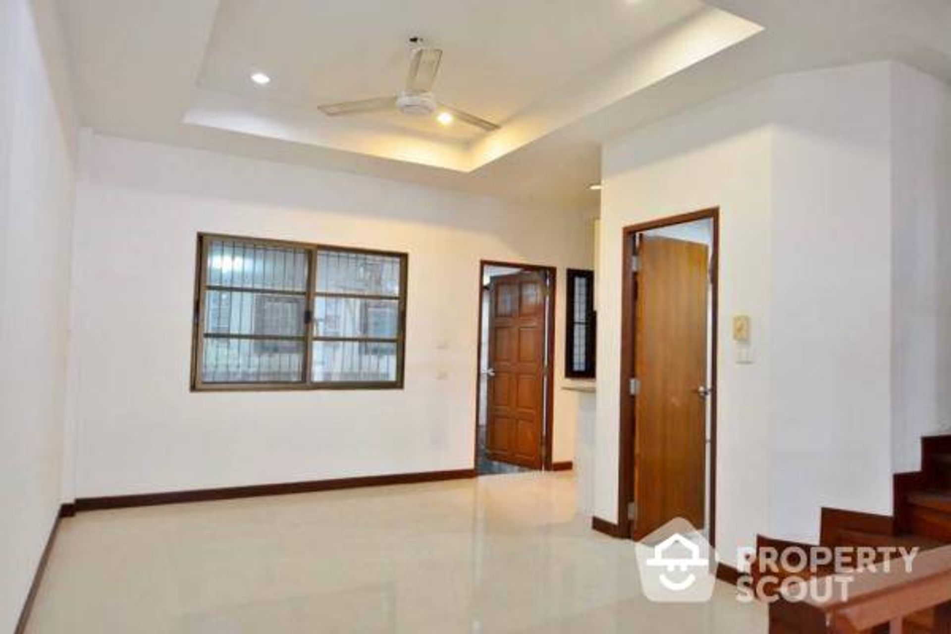 Huis in Phra Khanong, Krung Thep Maha Nakhon 12831004