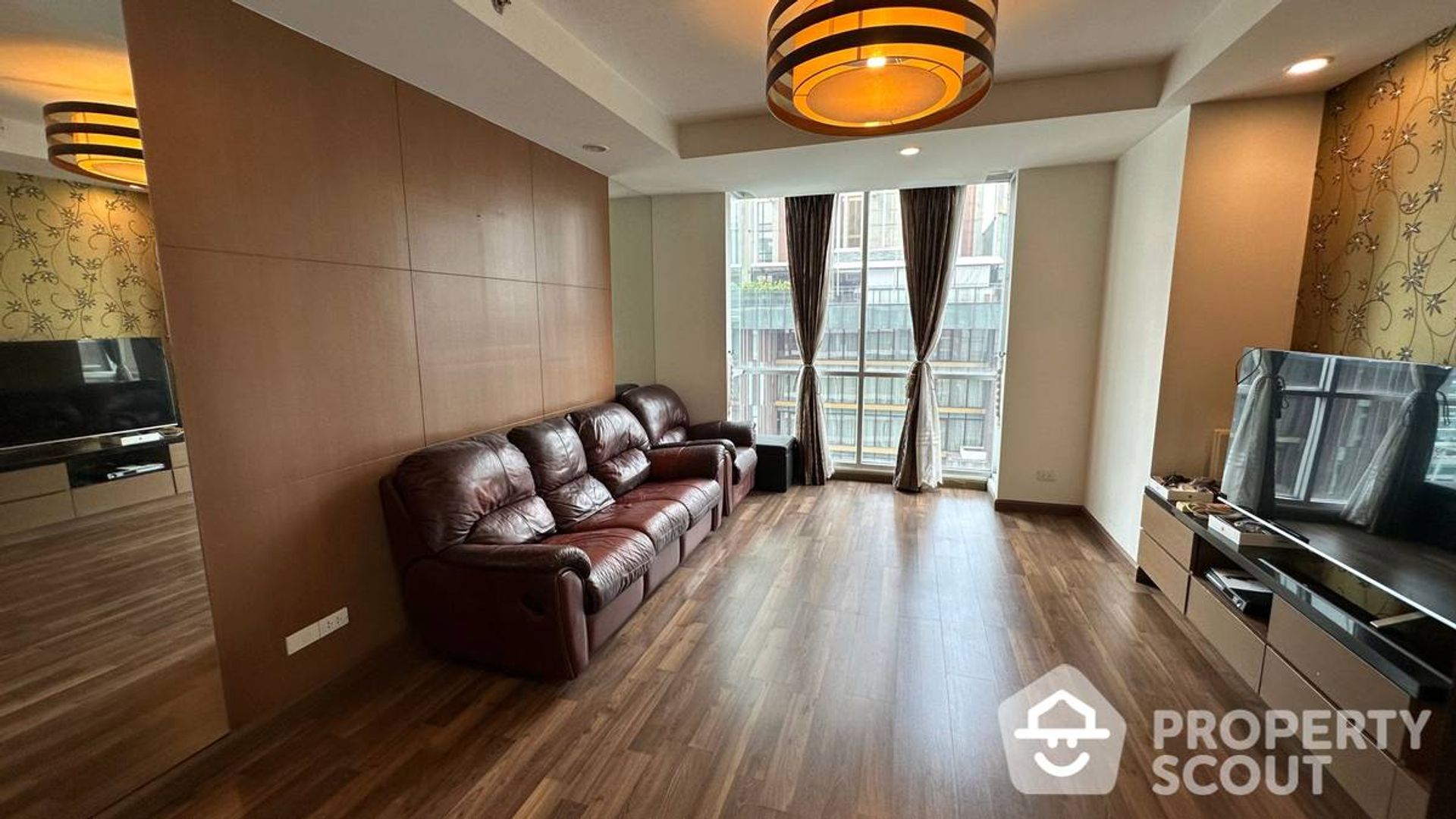 Condominium in Pathum Wan, Krung Thep Maha Nakhon 12831009