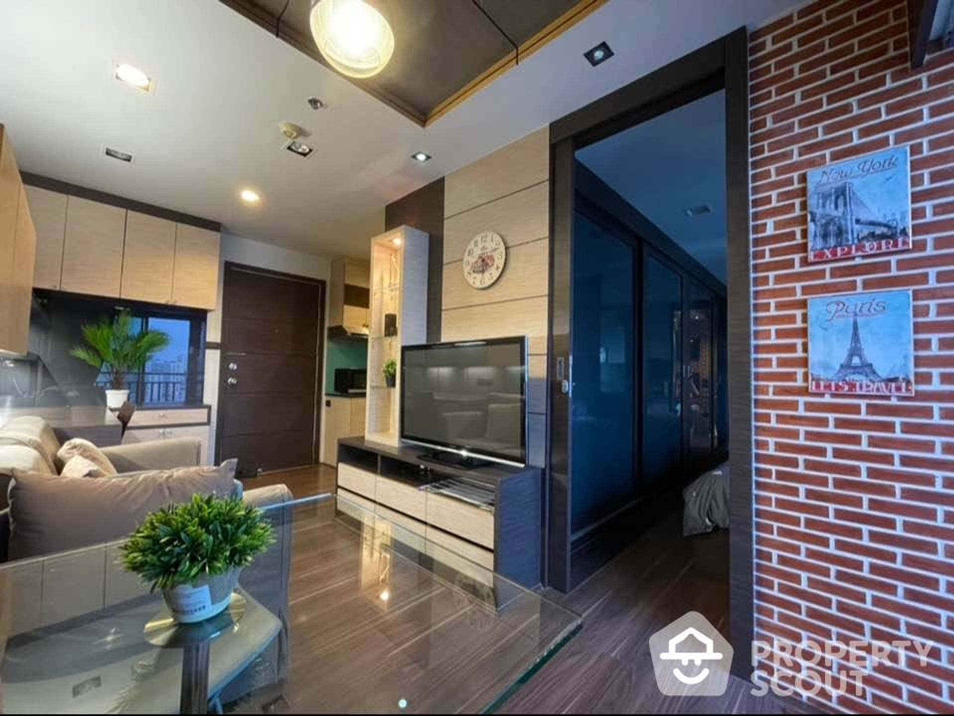 Condominium in Phaya Thai, Krung Thep Maha Nakhon 12831024