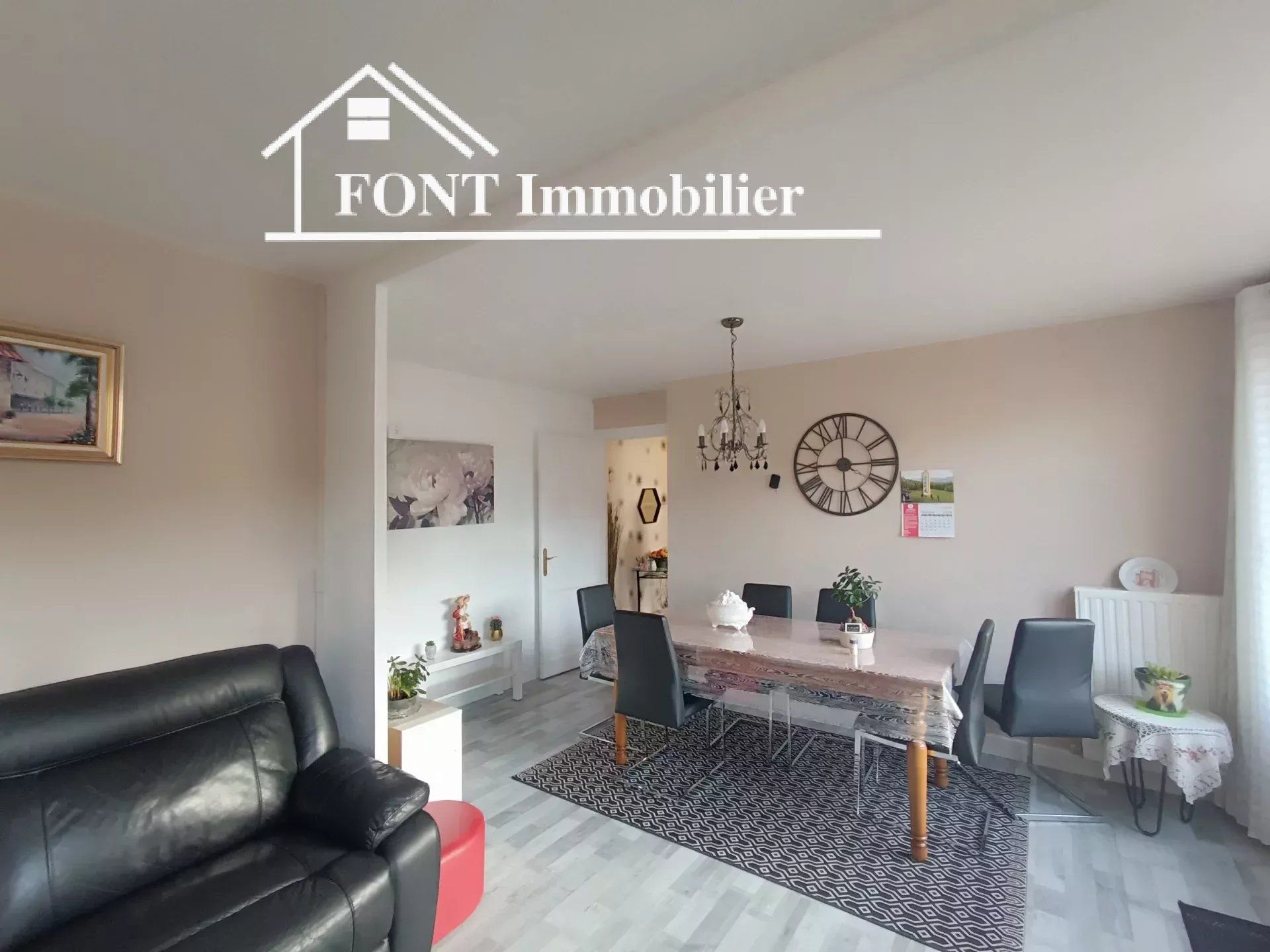 Condominio nel Saint-Étienne, Alvernia-Rodano-Alpi 12831708