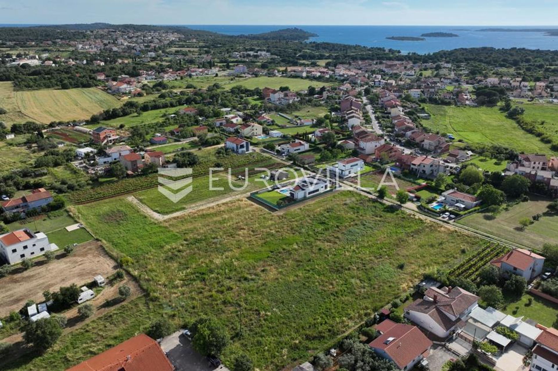 Land in Pazin, Istarska Zupanija 12831903