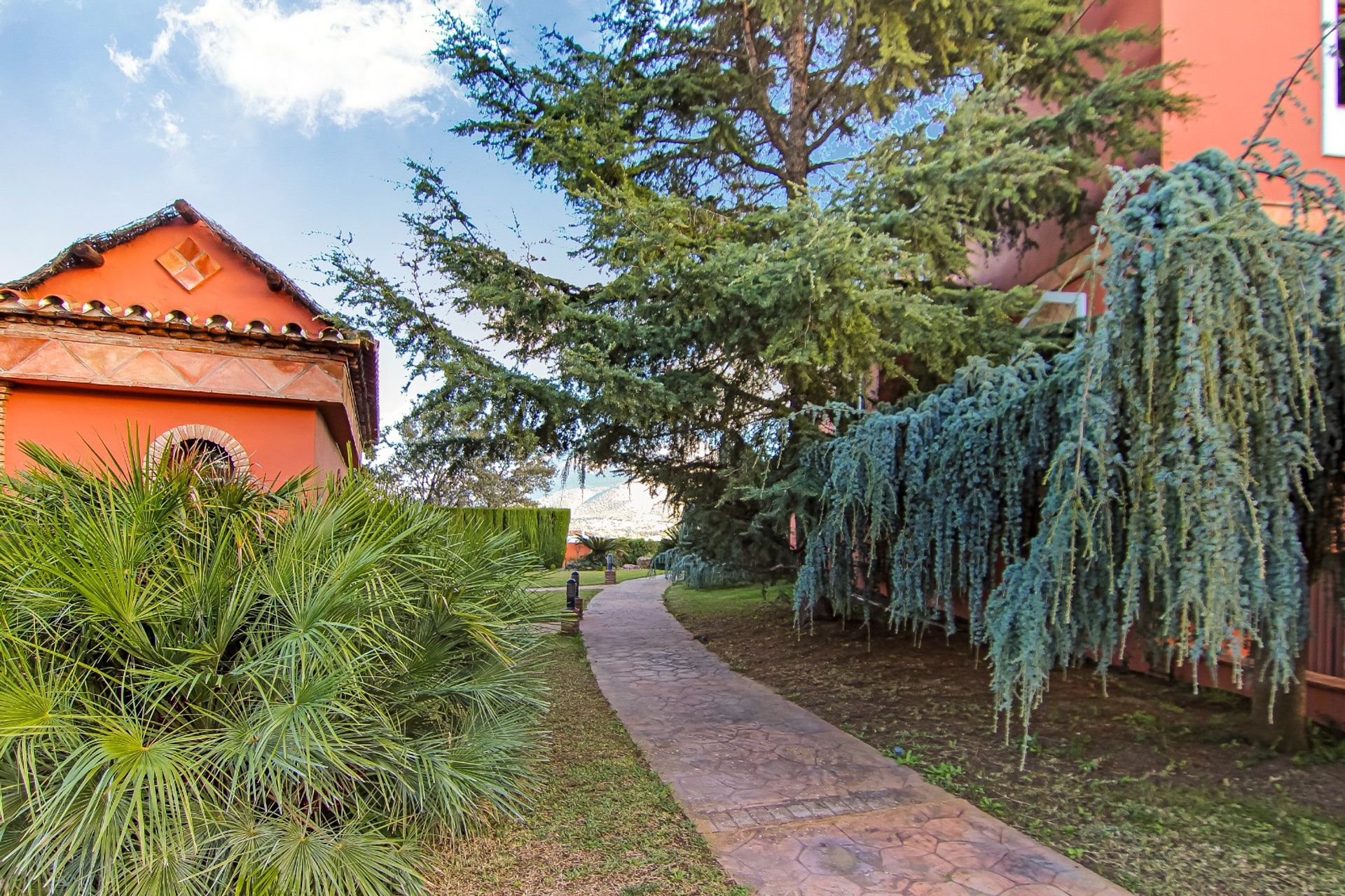 rumah dalam Coín, Andalusia 12831930